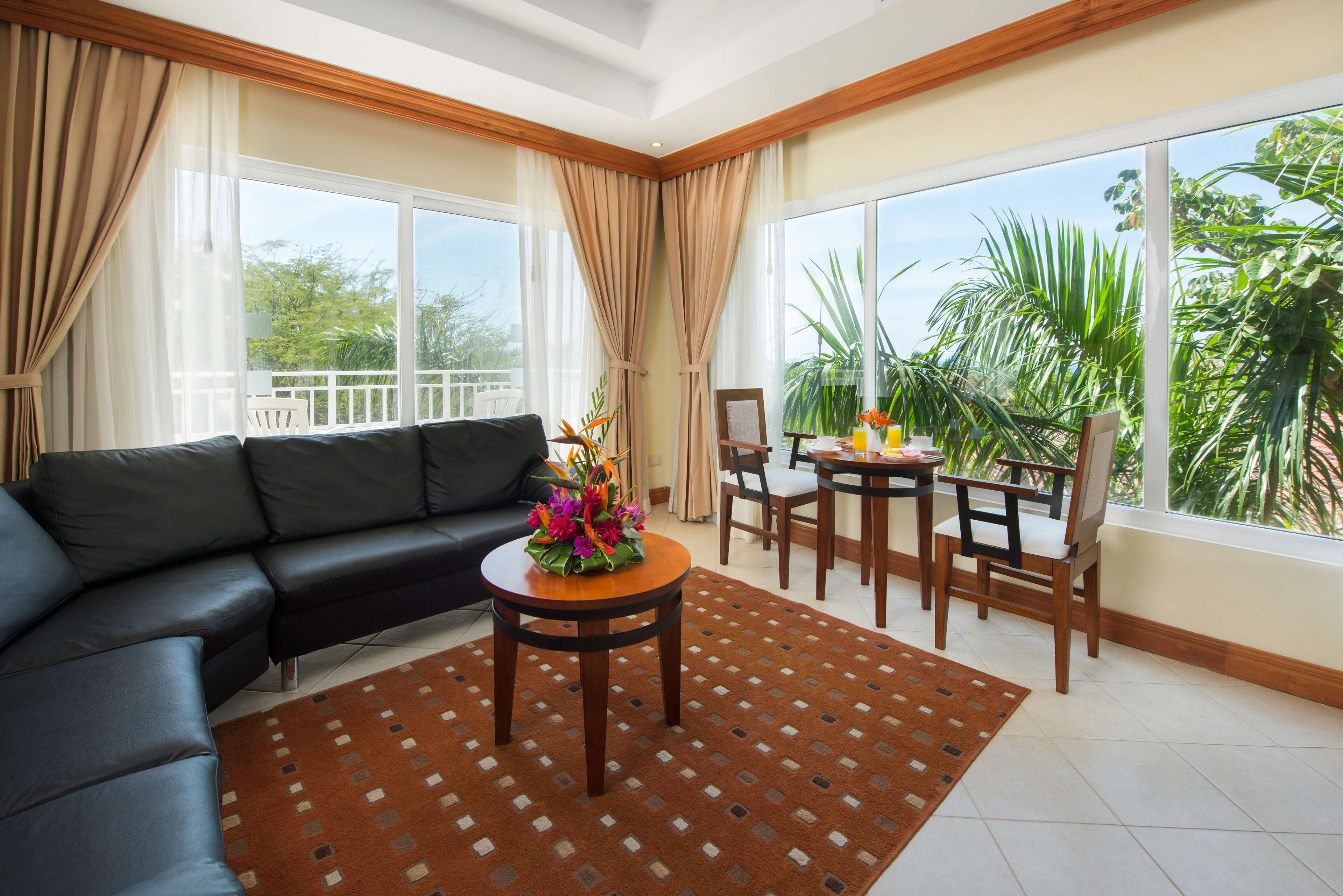 Occidental Tamarindo