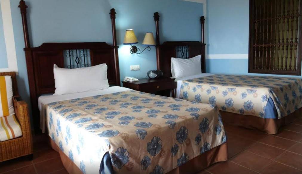 Memories Paraiso Azul Beach Resort