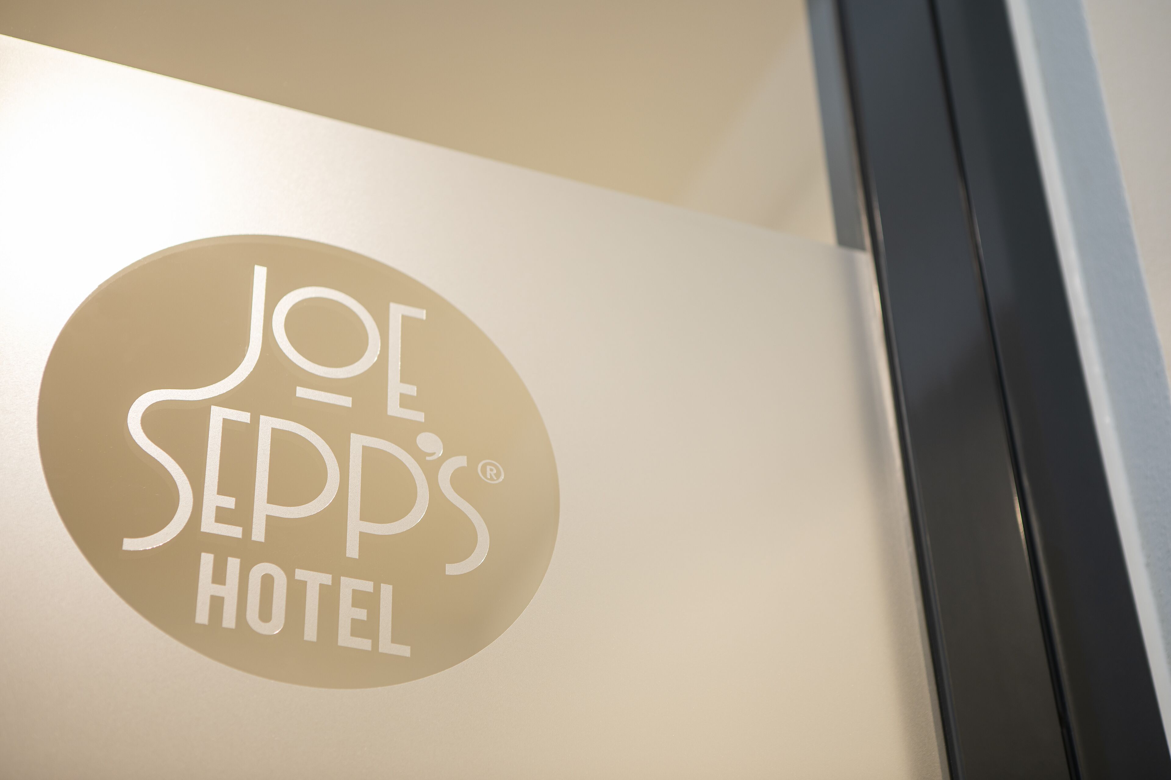 JOESEPP’S Hotel am Hallhof JOESEPP’S Hotel am Hallhof