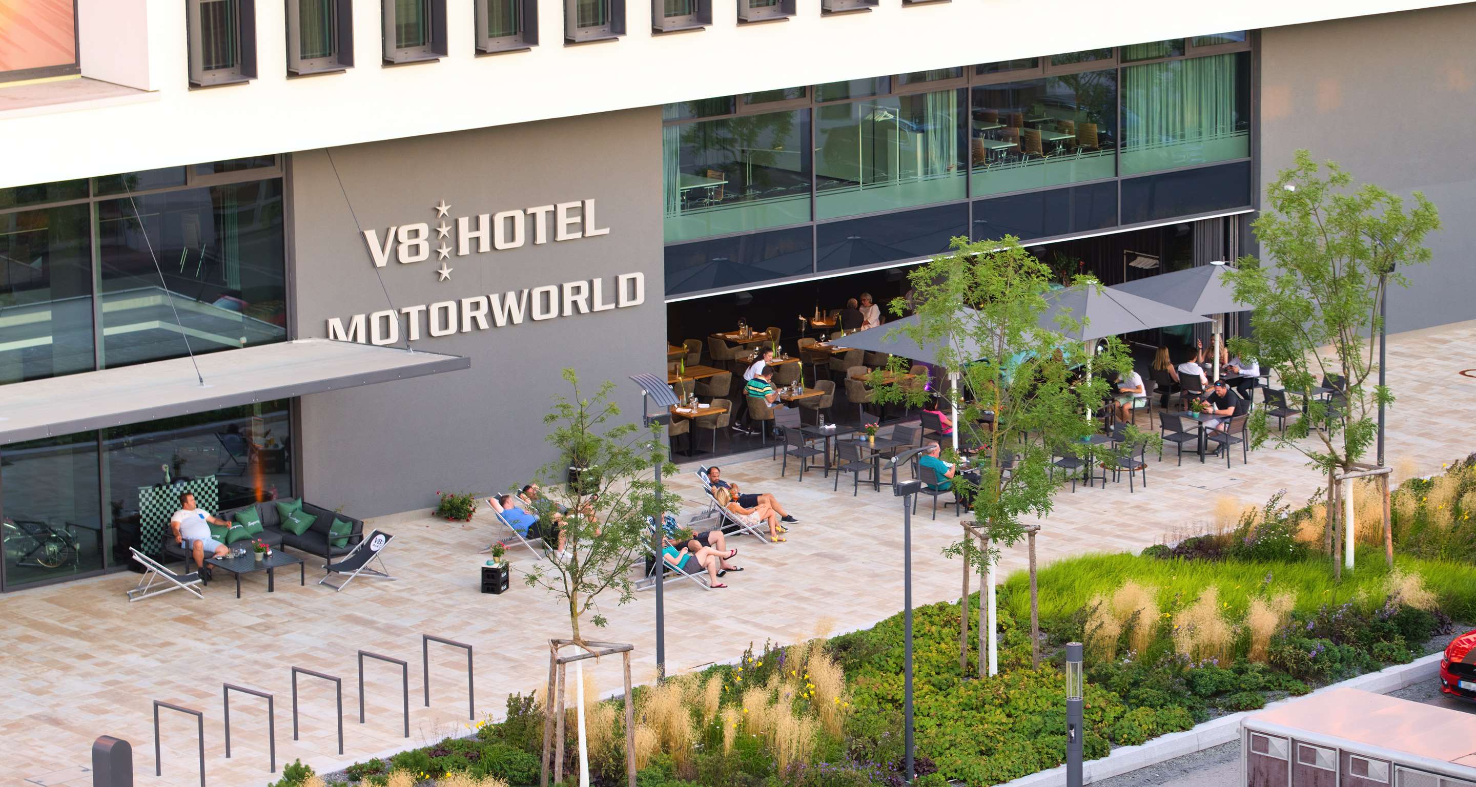 V8 HOTEL Motorworld Region Stuttgart, BW Premier Collection V8 HOTEL Motorworld Region Stuttgart, BW Premier Collection