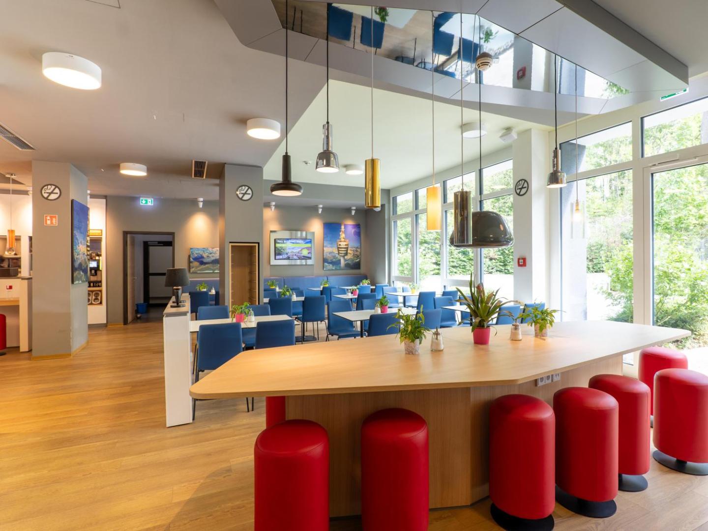 B&B Hotel Stuttgart-Airport/Messe B&B Hotel Stuttgart-Airport/Messe