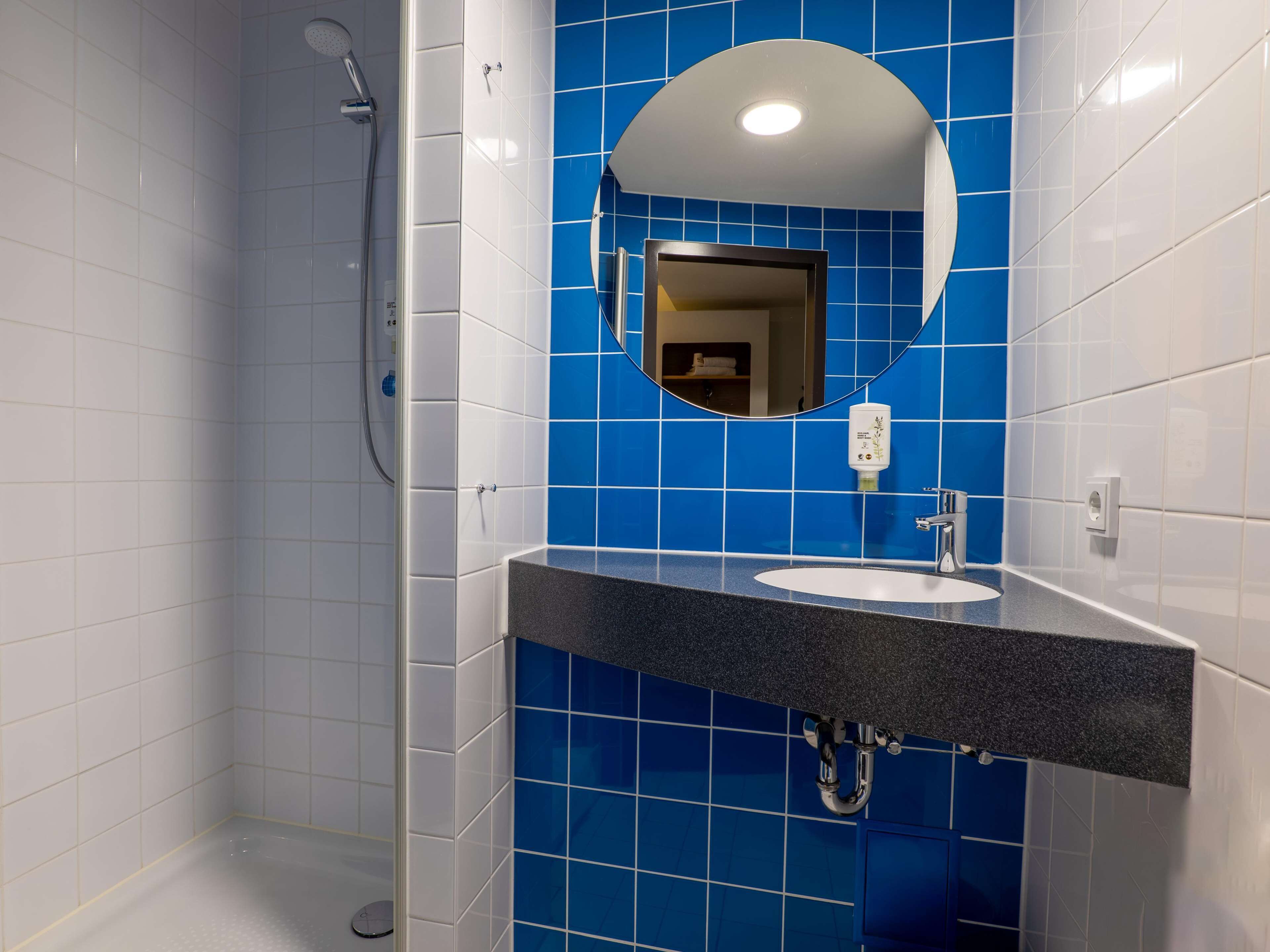 B&B Hotel Stuttgart-Airport/Messe B&B Hotel Stuttgart-Airport/Messe