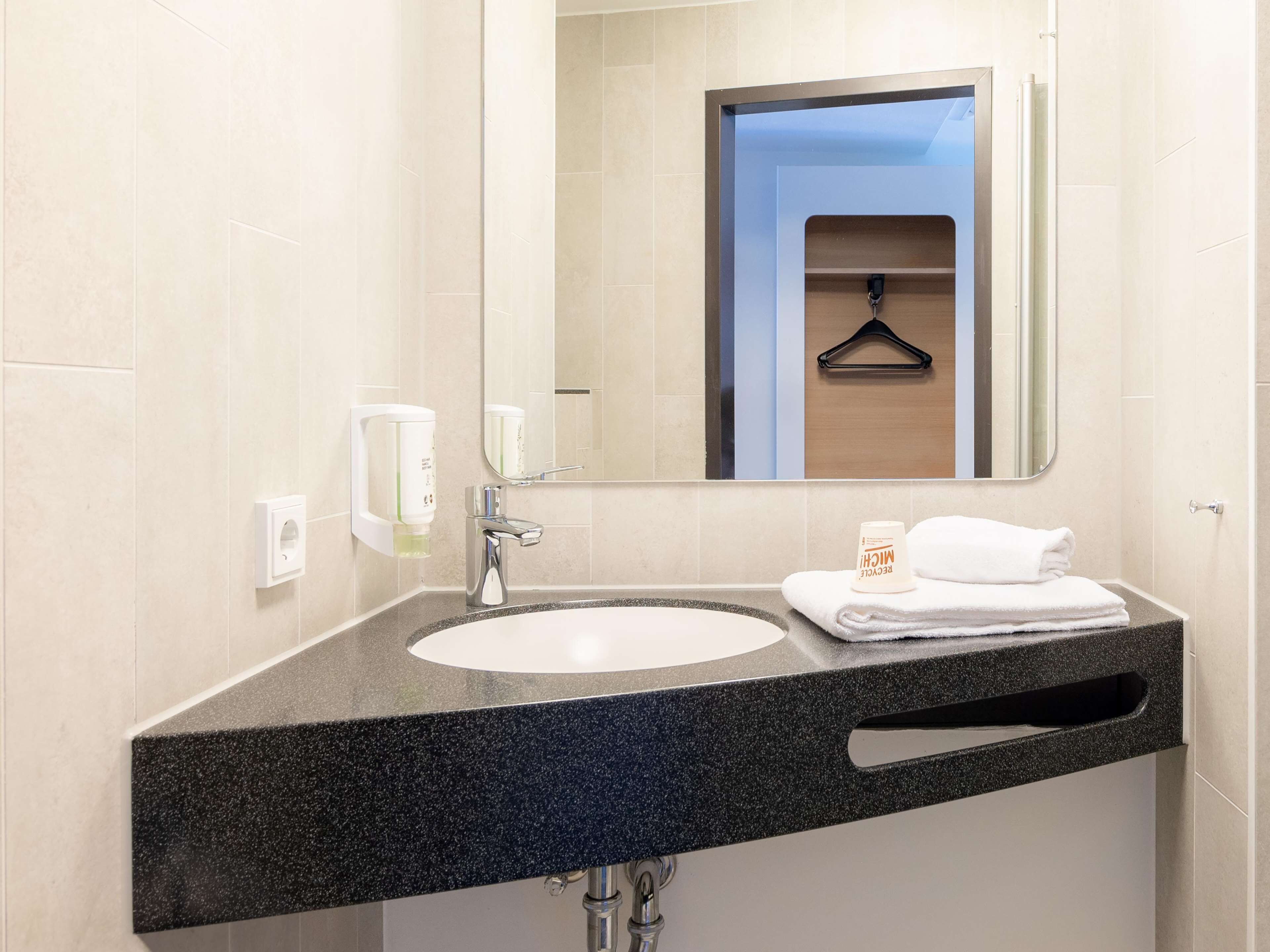 B&B Hotel Stuttgart-City B&B Hotel Stuttgart-City