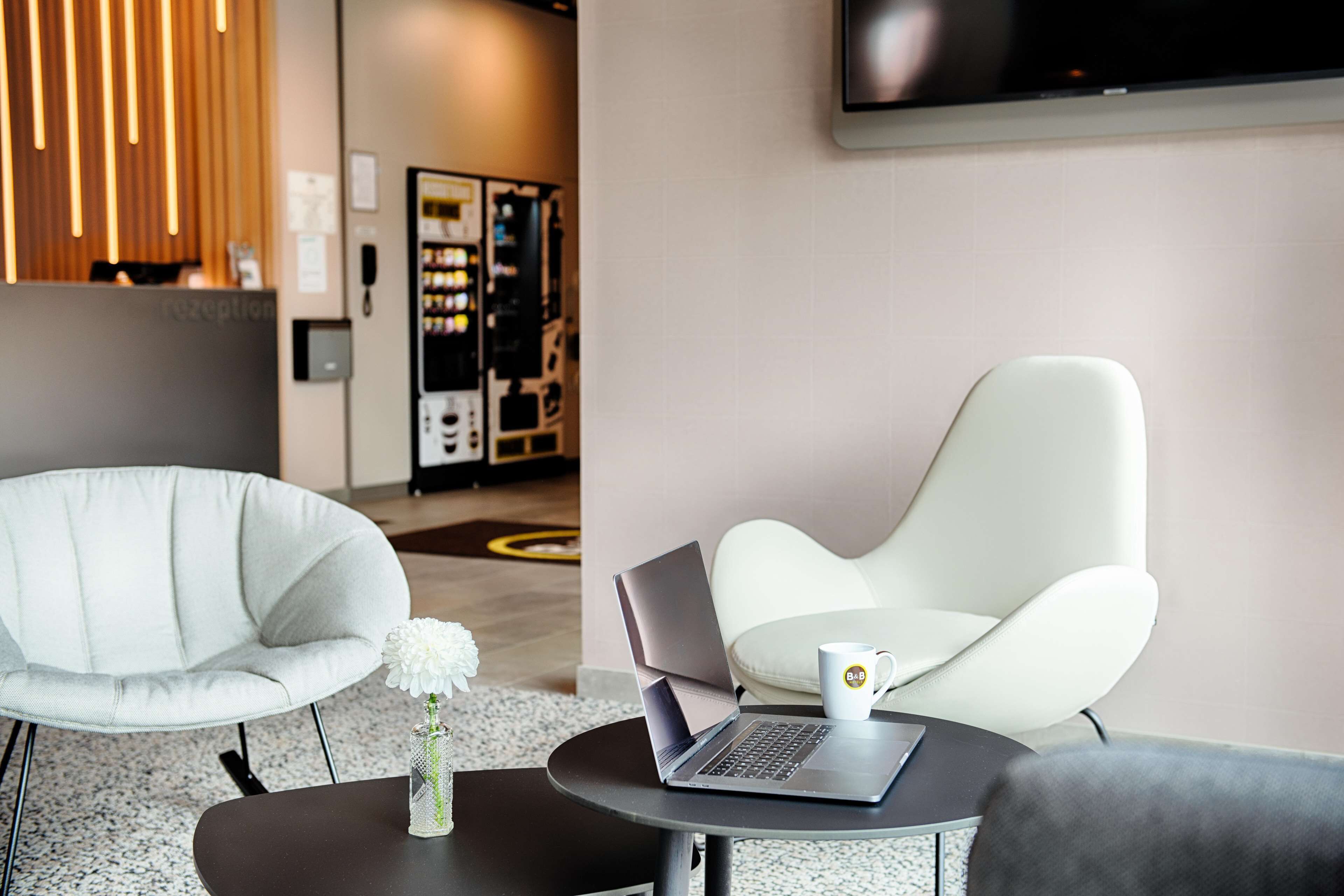 B&B Hotel Stuttgart-Neckarhafen B&B Hotel Stuttgart-Neckarhafen