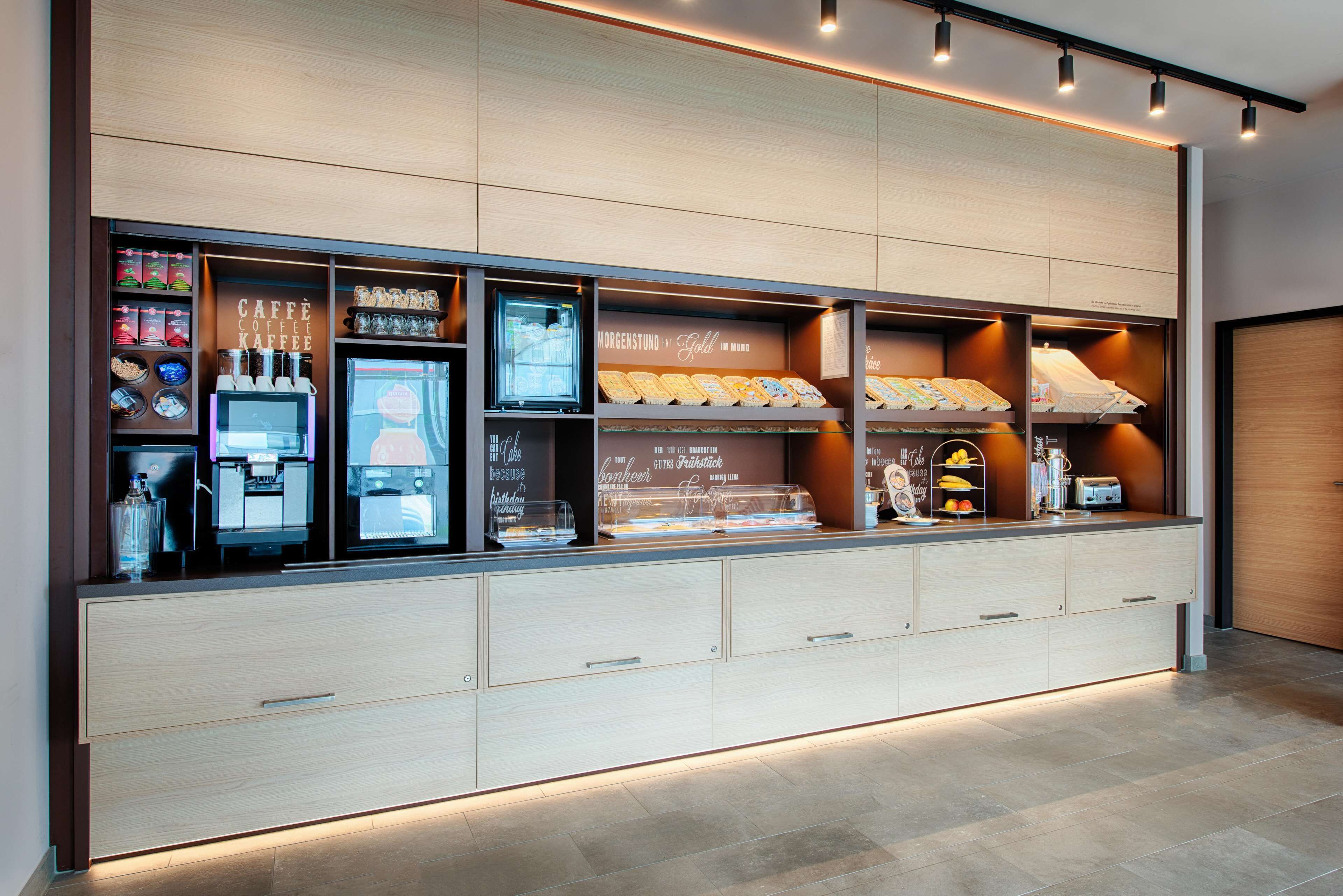 B&B Hotel Stuttgart-Neckarhafen B&B Hotel Stuttgart-Neckarhafen