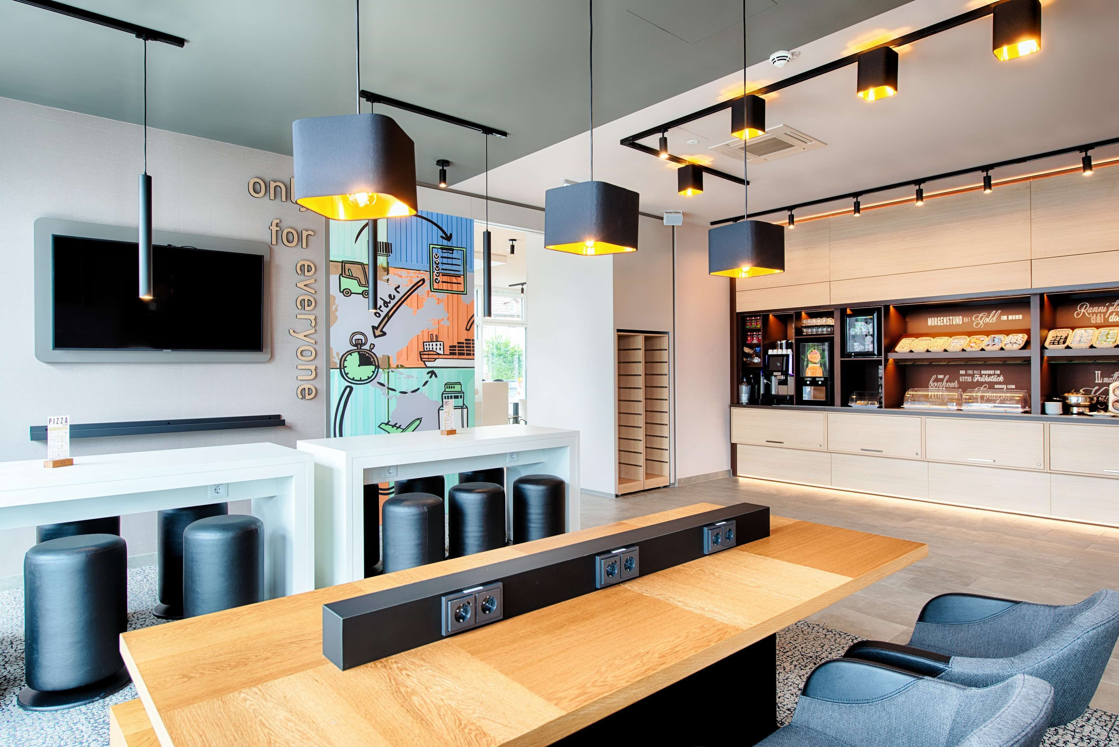 B&B Hotel Stuttgart-Neckarhafen B&B Hotel Stuttgart-Neckarhafen