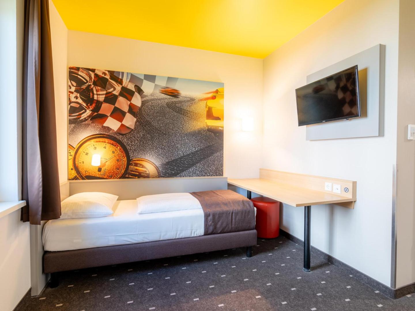 B&B Hotel Stuttgart-Zuffenhausen B&B Hotel Stuttgart-Zuffenhausen