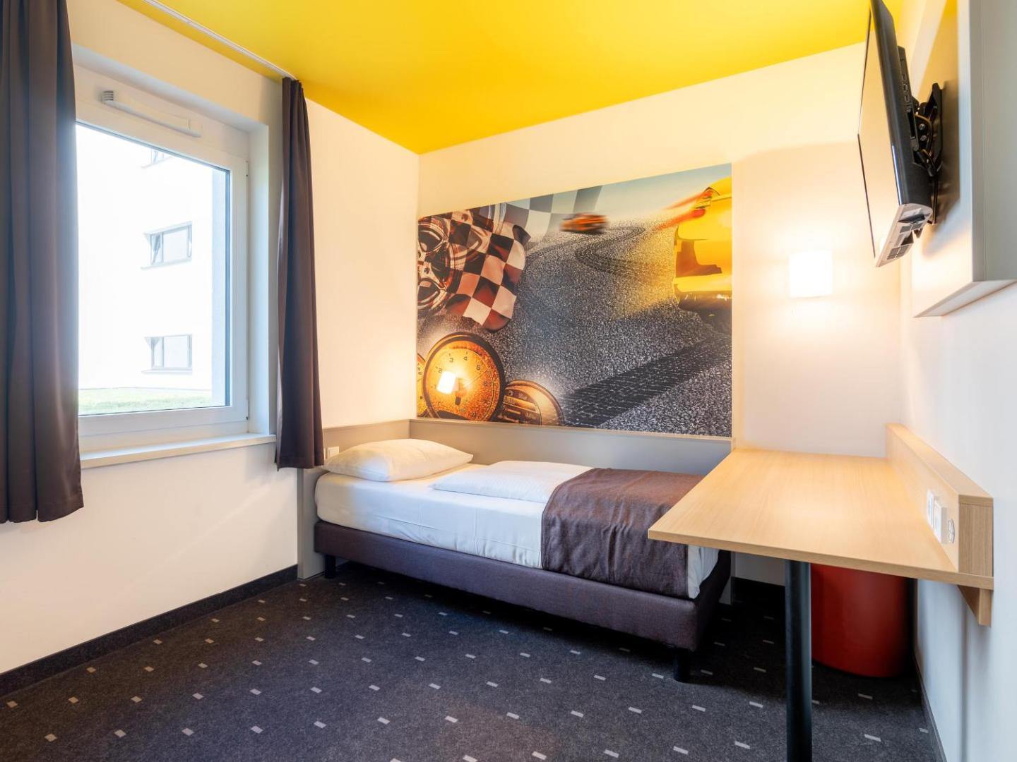 B&B Hotel Stuttgart-Zuffenhausen B&B Hotel Stuttgart-Zuffenhausen