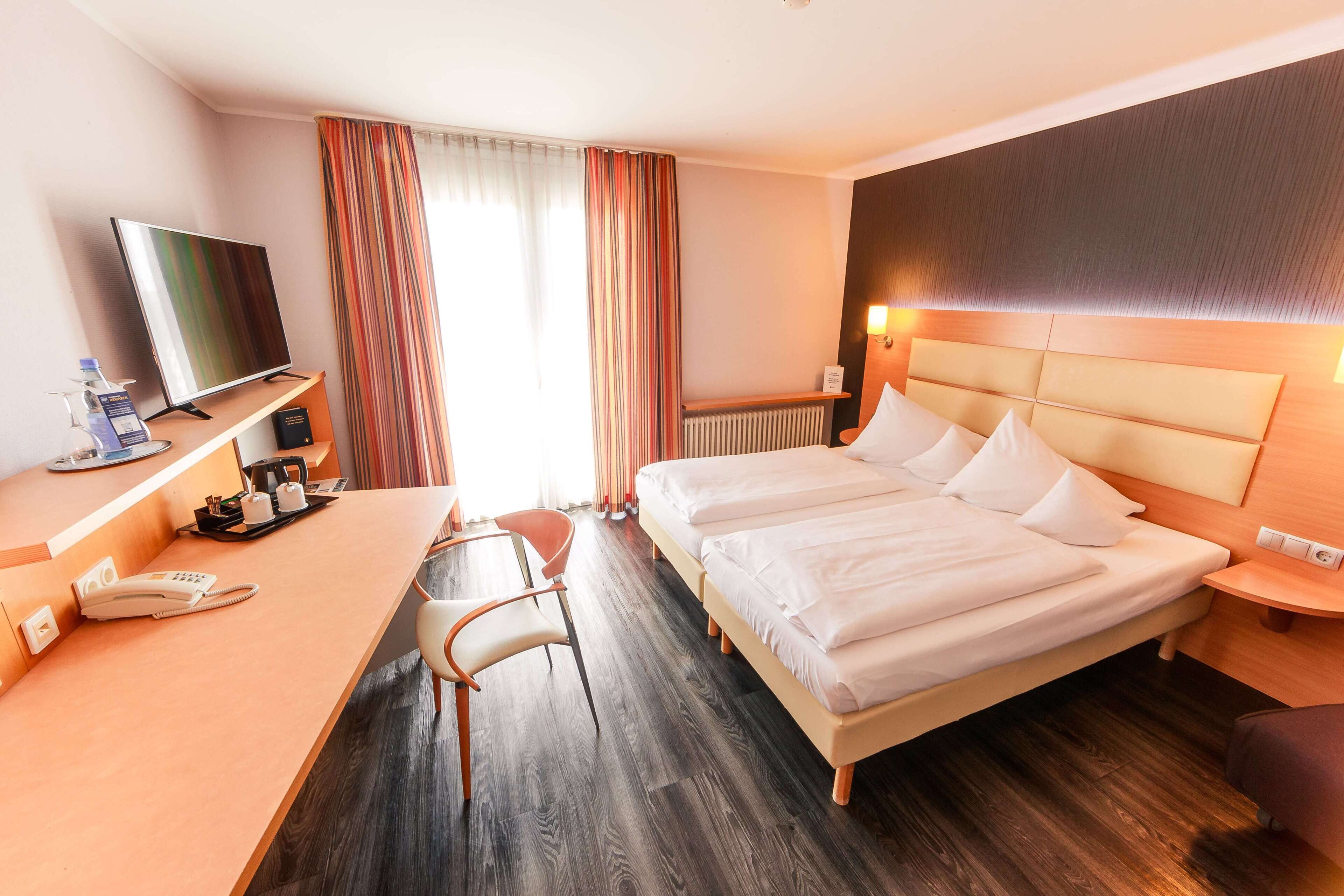 Best Western Plazahotel Stuttgart-Ditzingen, Ditzingen Best Western Plazahotel Stuttgart-Ditzingen, Ditzingen