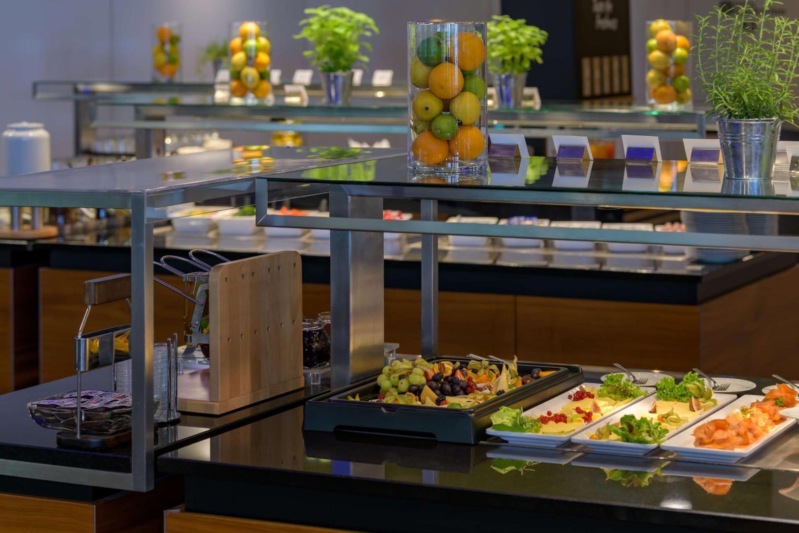 Hilton Garden Inn Stuttgart NeckarPark Hilton Garden Inn Stuttgart NeckarPark