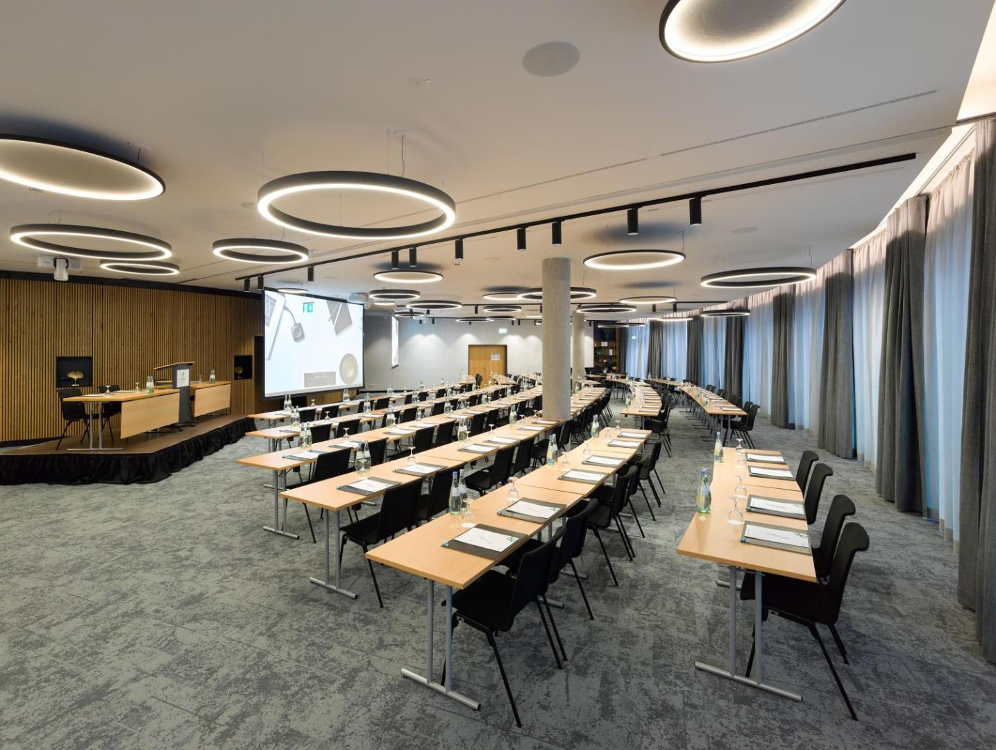 Holiday Inn Stuttgart Holiday Inn Stuttgart