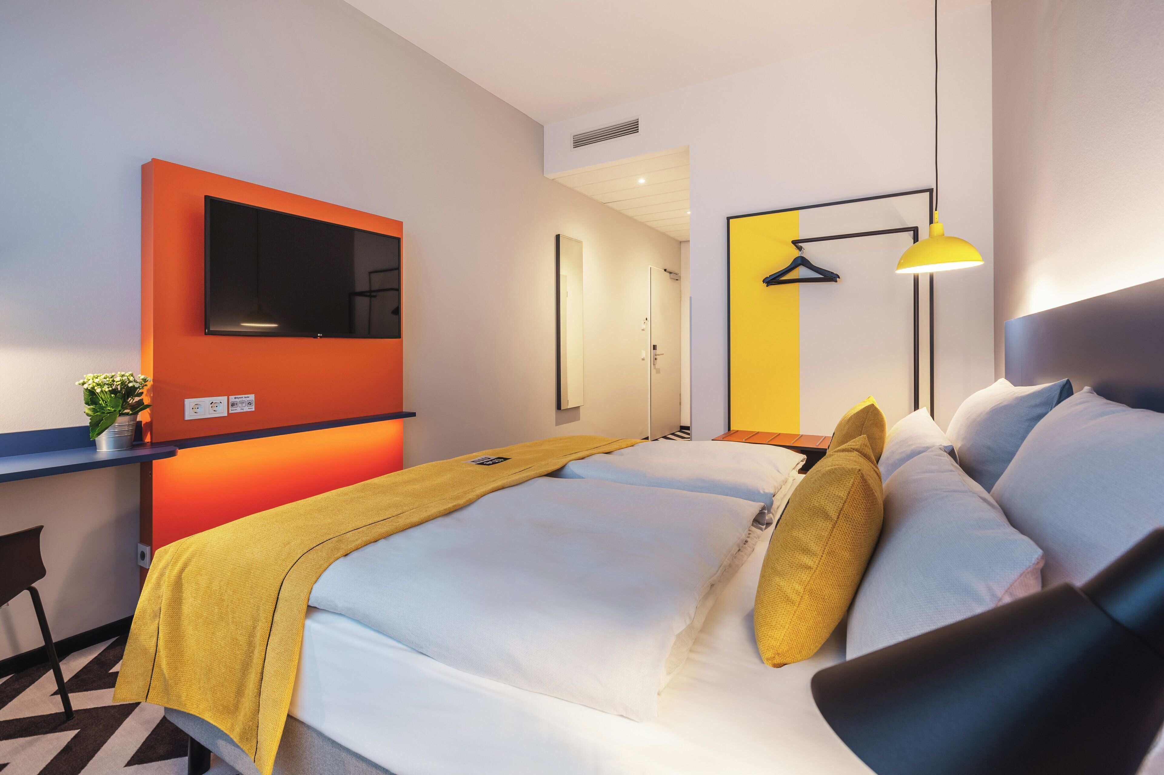 Holiday Inn - the niu, Form Stuttgart Feuerbach Holiday Inn - the niu, Form Stuttgart Feuerbach