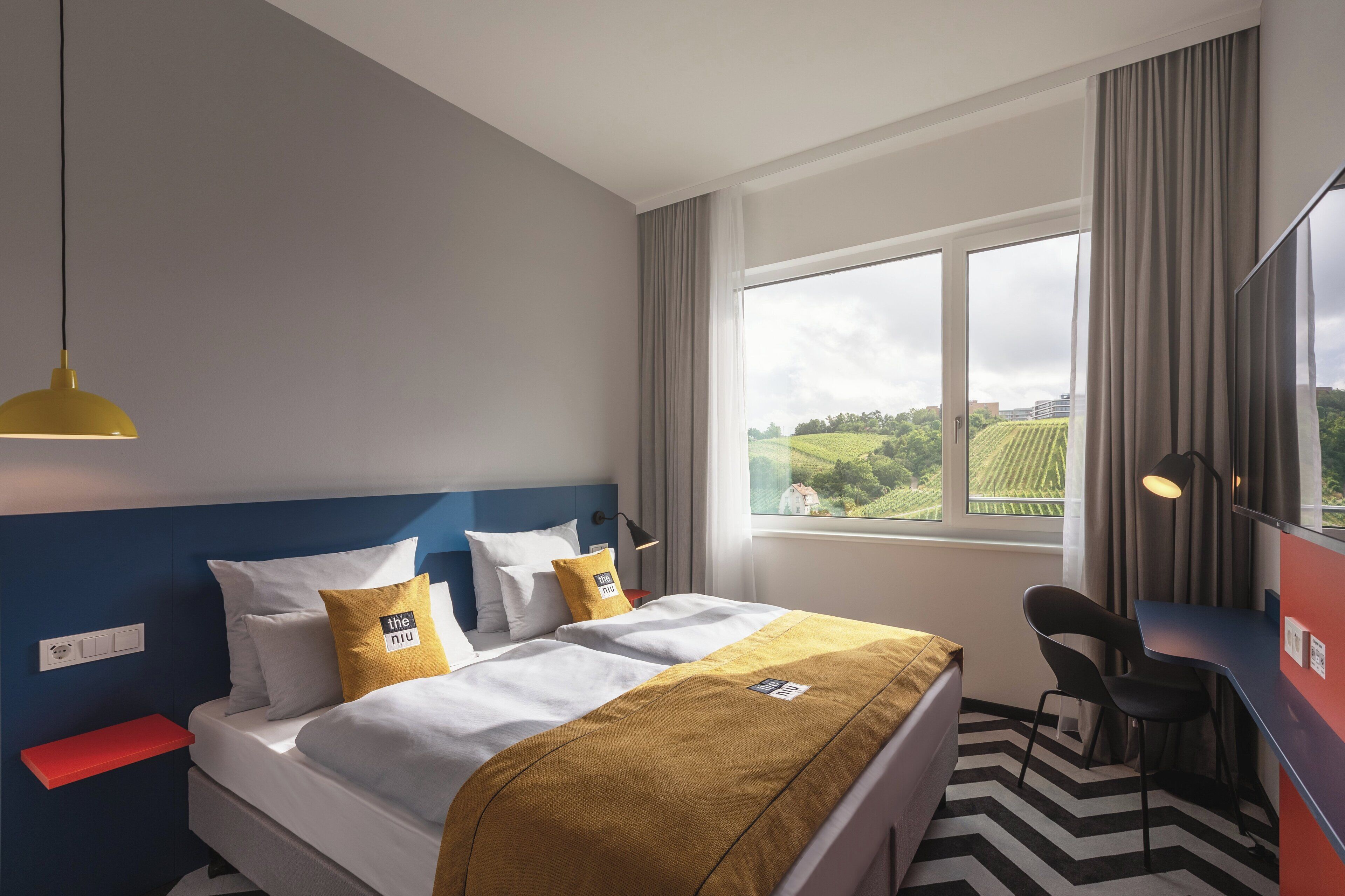 Holiday Inn - the niu, Form Stuttgart Feuerbach Holiday Inn - the niu, Form Stuttgart Feuerbach