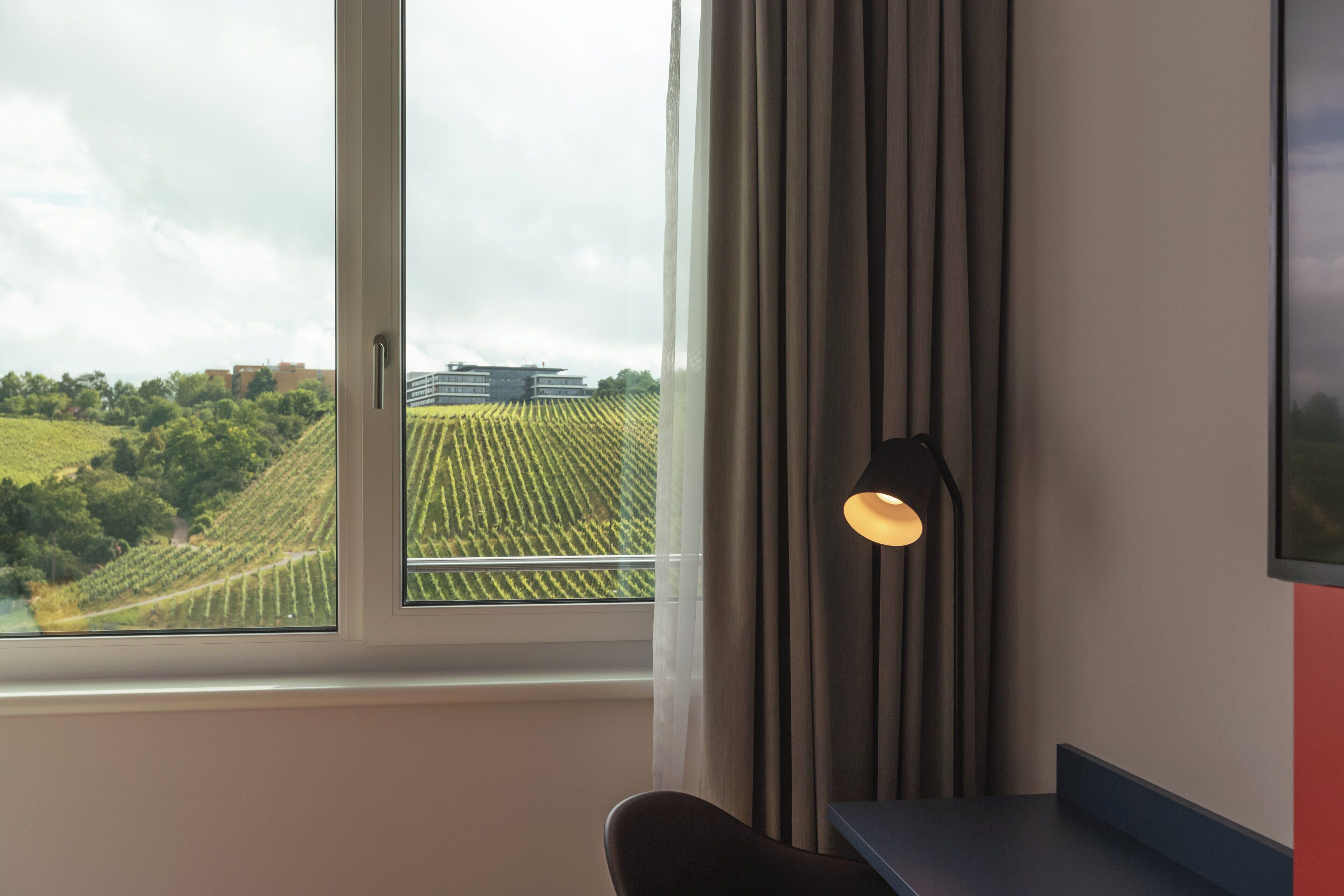 Holiday Inn - the niu, Form Stuttgart Feuerbach Holiday Inn - the niu, Form Stuttgart Feuerbach