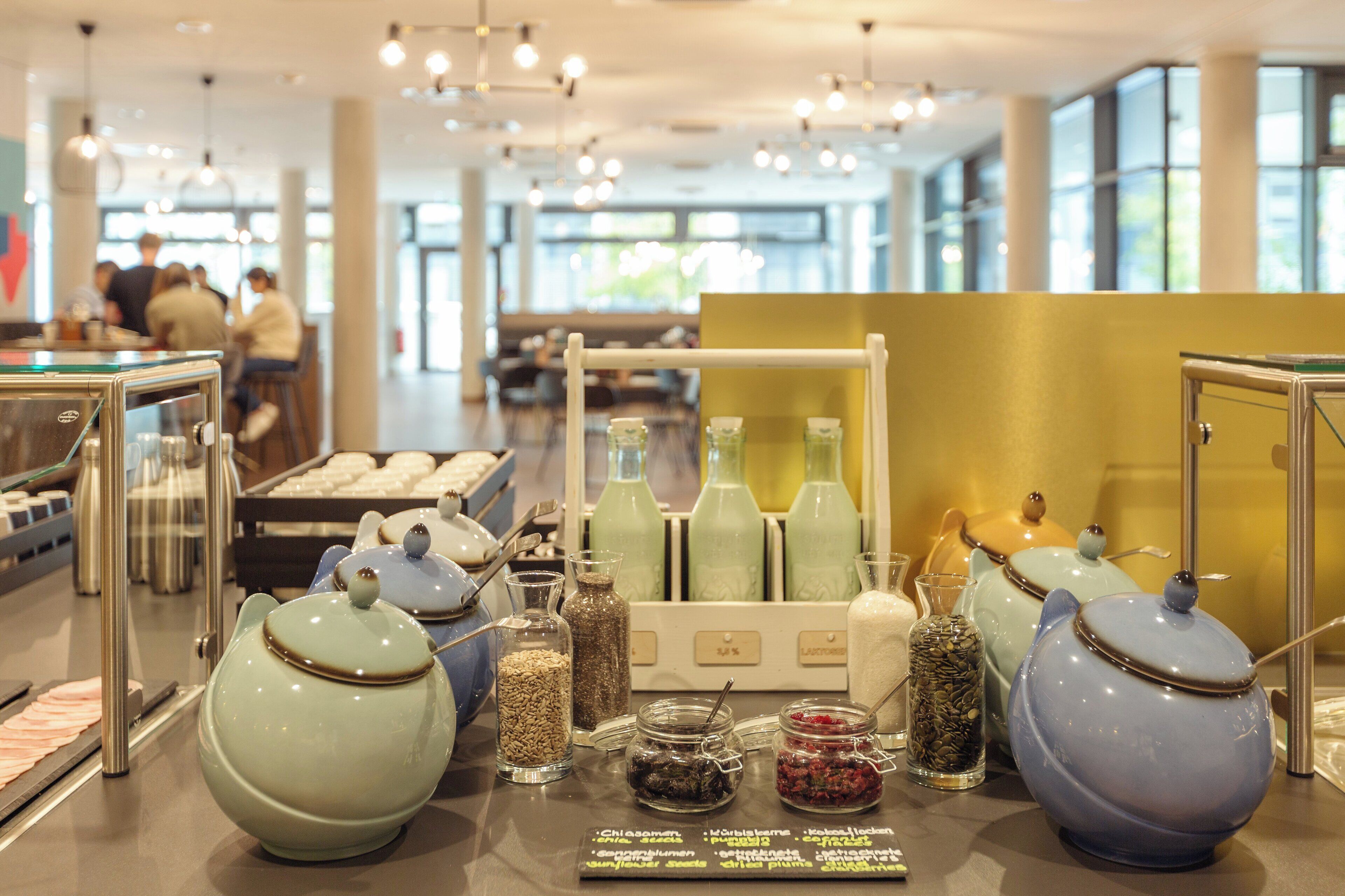 Holiday Inn - the niu, Mesh Stuttgart Messe Holiday Inn - the niu, Mesh Stuttgart Messe