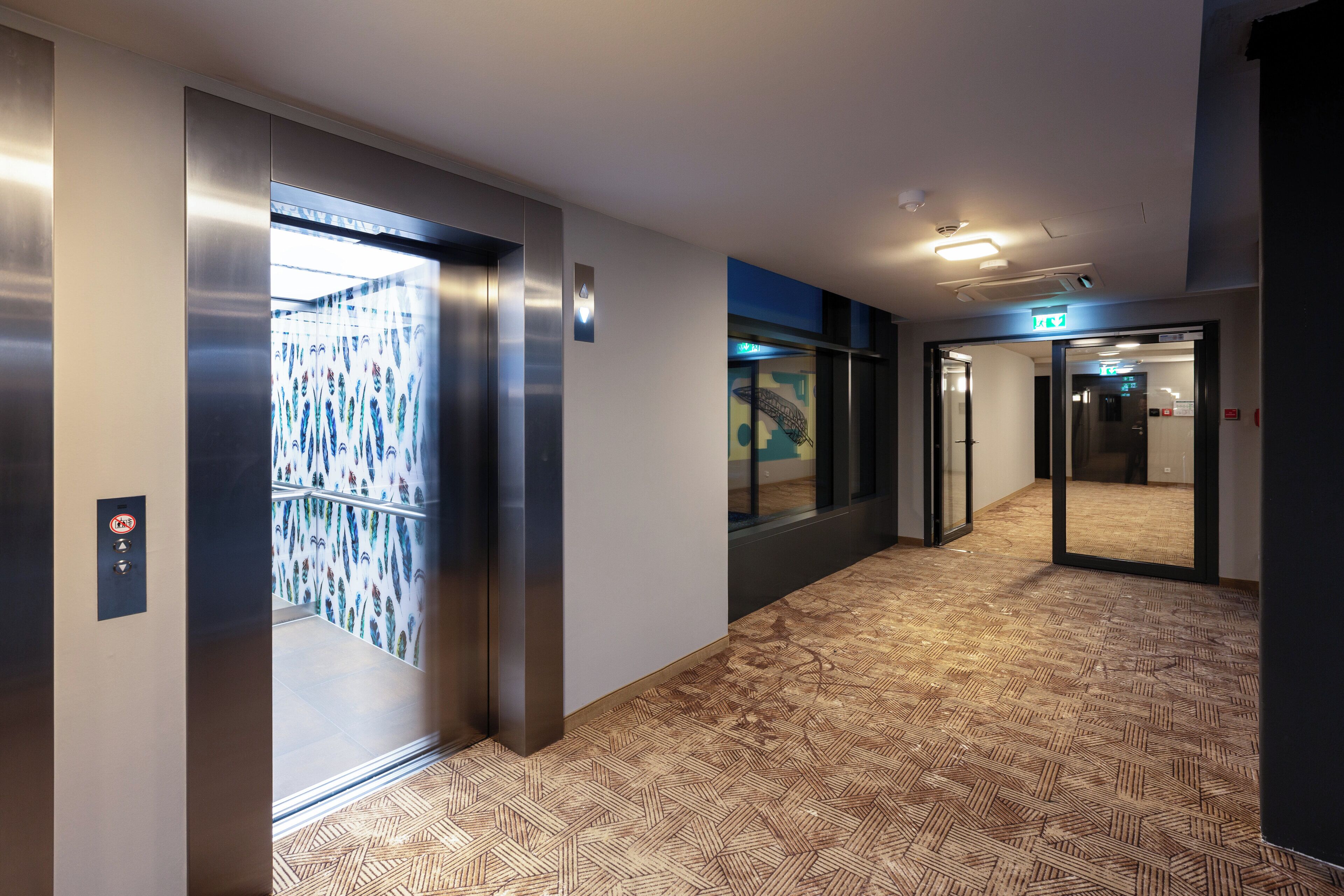 Holiday Inn - the niu, Mesh Stuttgart Messe Holiday Inn - the niu, Mesh Stuttgart Messe