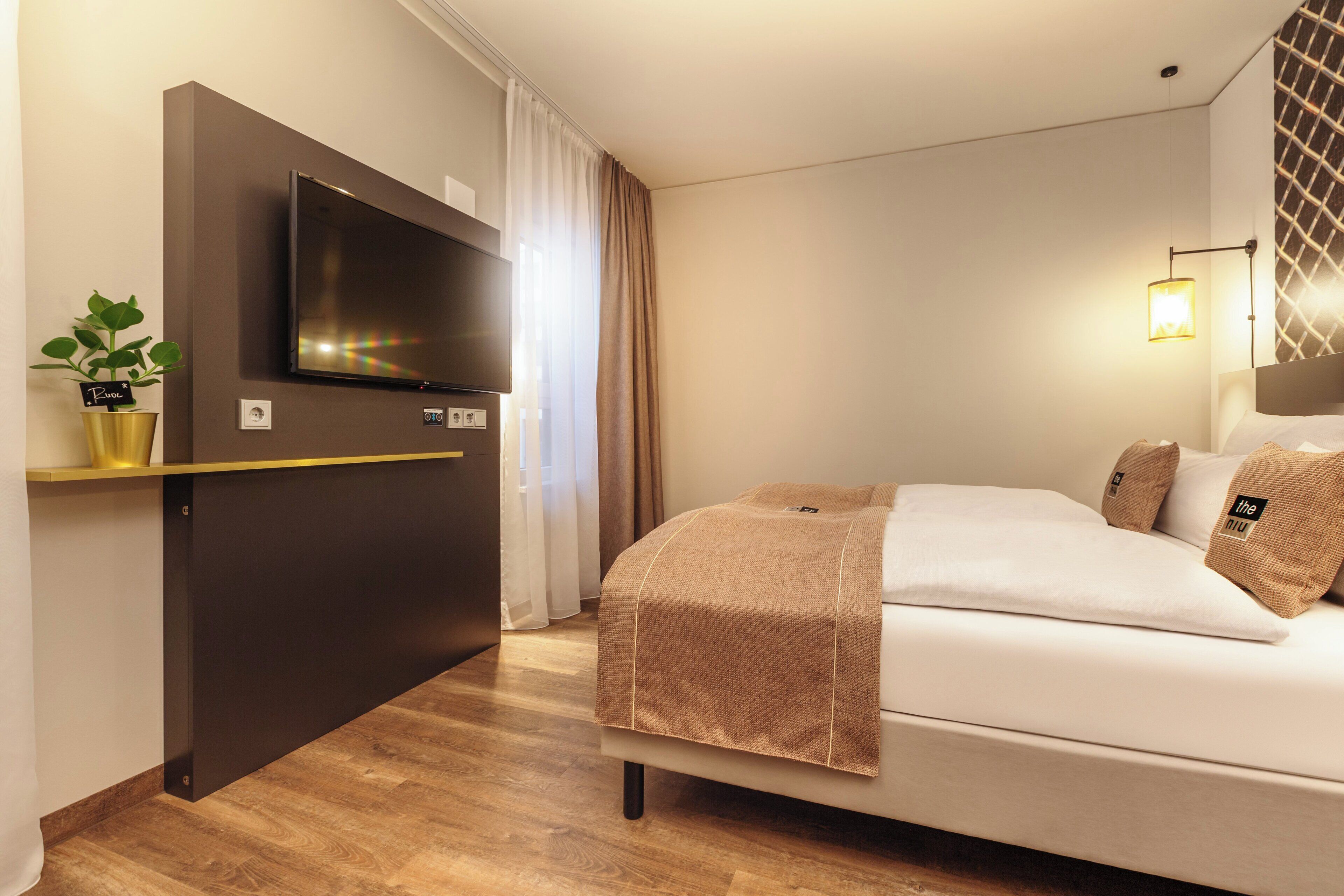Holiday Inn - the niu, Mesh Stuttgart Messe Holiday Inn - the niu, Mesh Stuttgart Messe