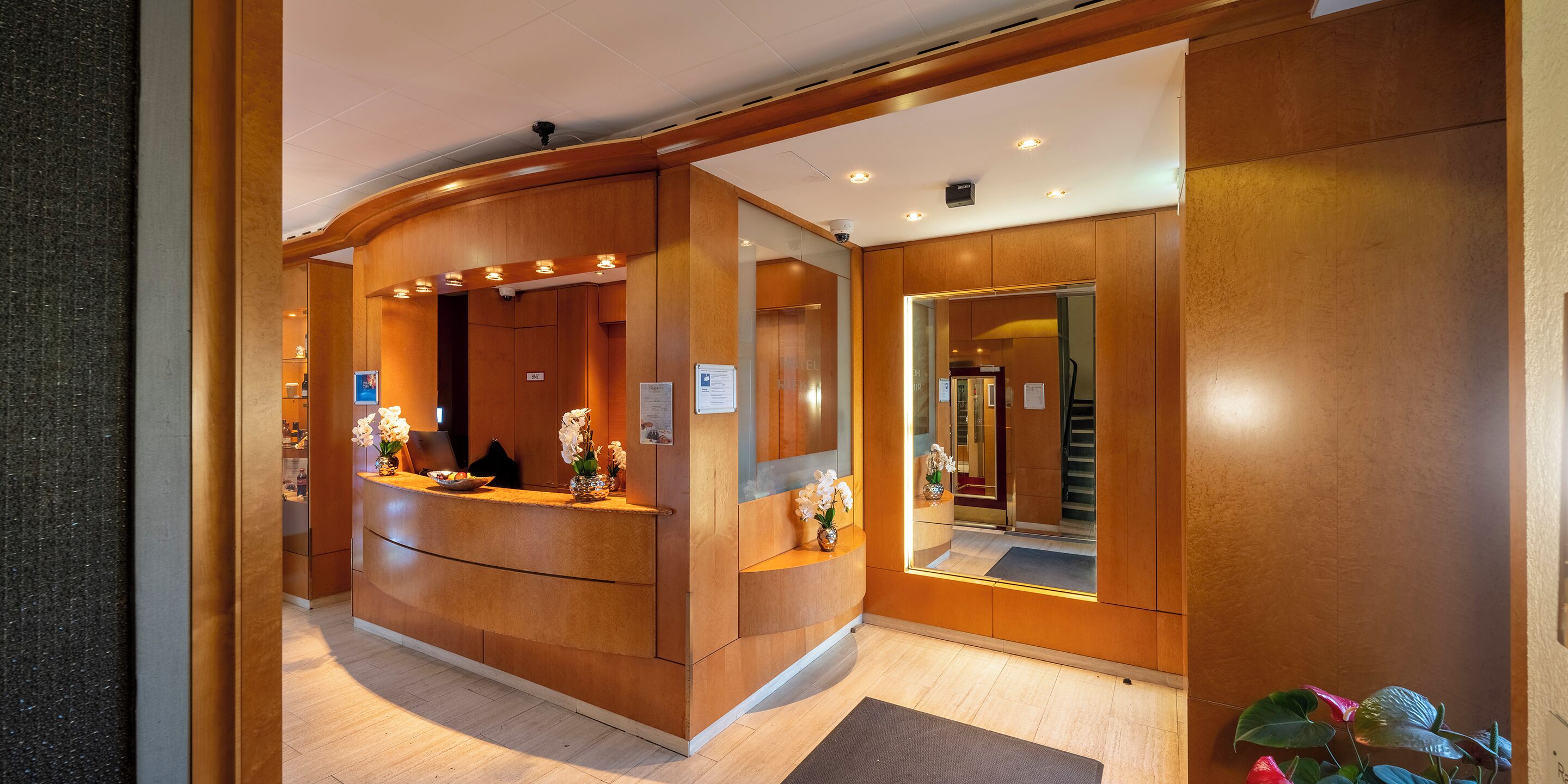 PLAZA INN Rieker Stuttgart Hauptbahnhof PLAZA INN Rieker Stuttgart Hauptbahnhof