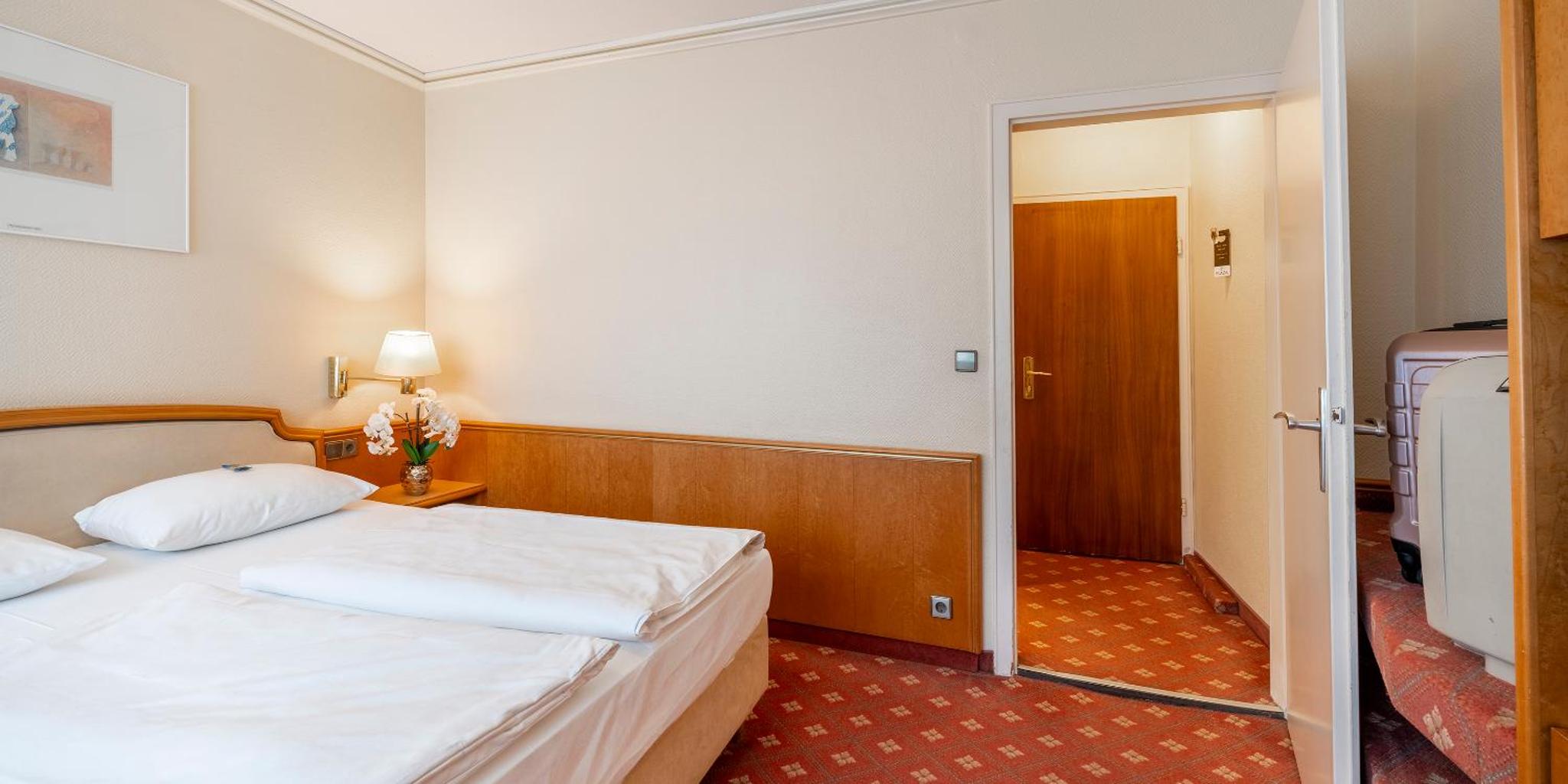 PLAZA INN Rieker Stuttgart Hauptbahnhof PLAZA INN Rieker Stuttgart Hauptbahnhof
