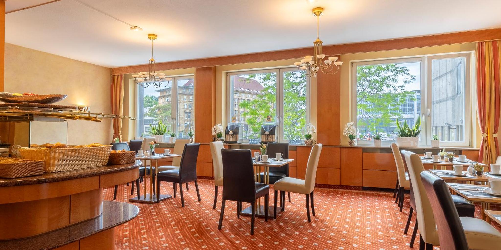 PLAZA INN Rieker Stuttgart Hauptbahnhof PLAZA INN Rieker Stuttgart Hauptbahnhof