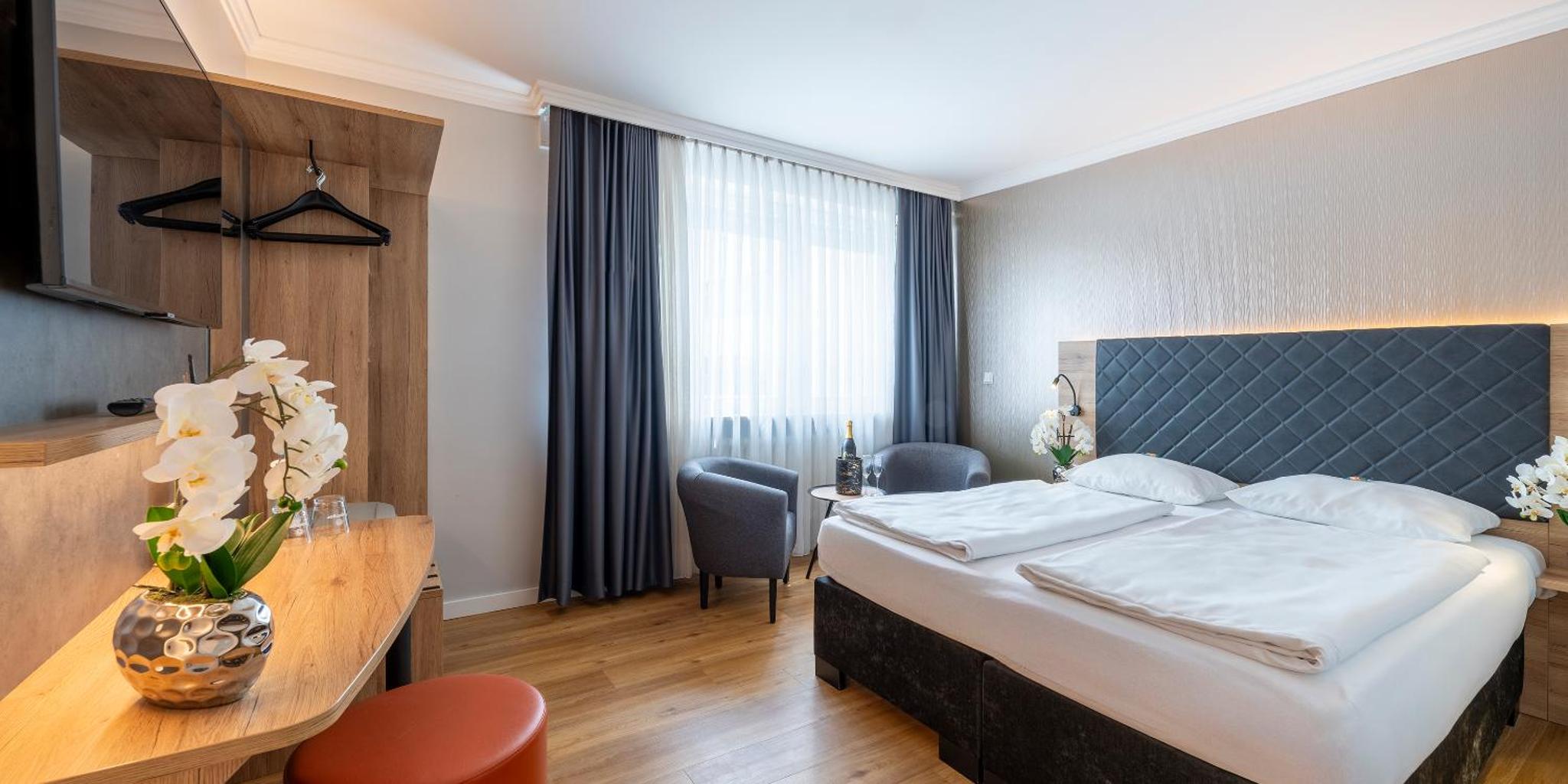 PLAZA INN Rieker Stuttgart Hauptbahnhof PLAZA INN Rieker Stuttgart Hauptbahnhof