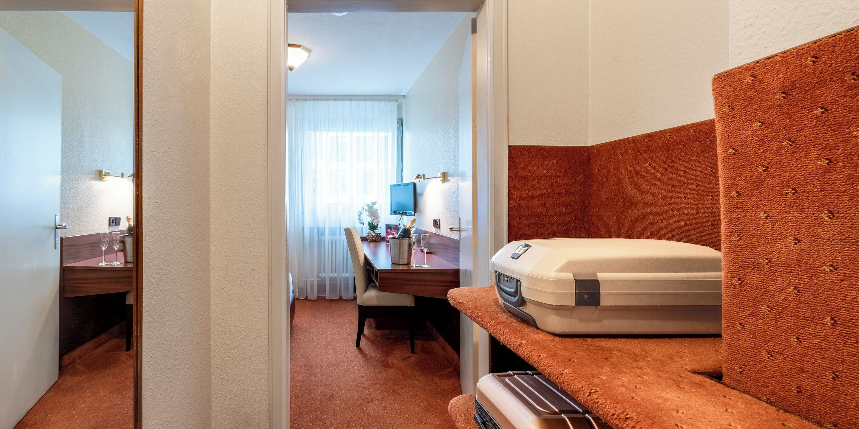 PLAZA INN Rieker Stuttgart Hauptbahnhof PLAZA INN Rieker Stuttgart Hauptbahnhof