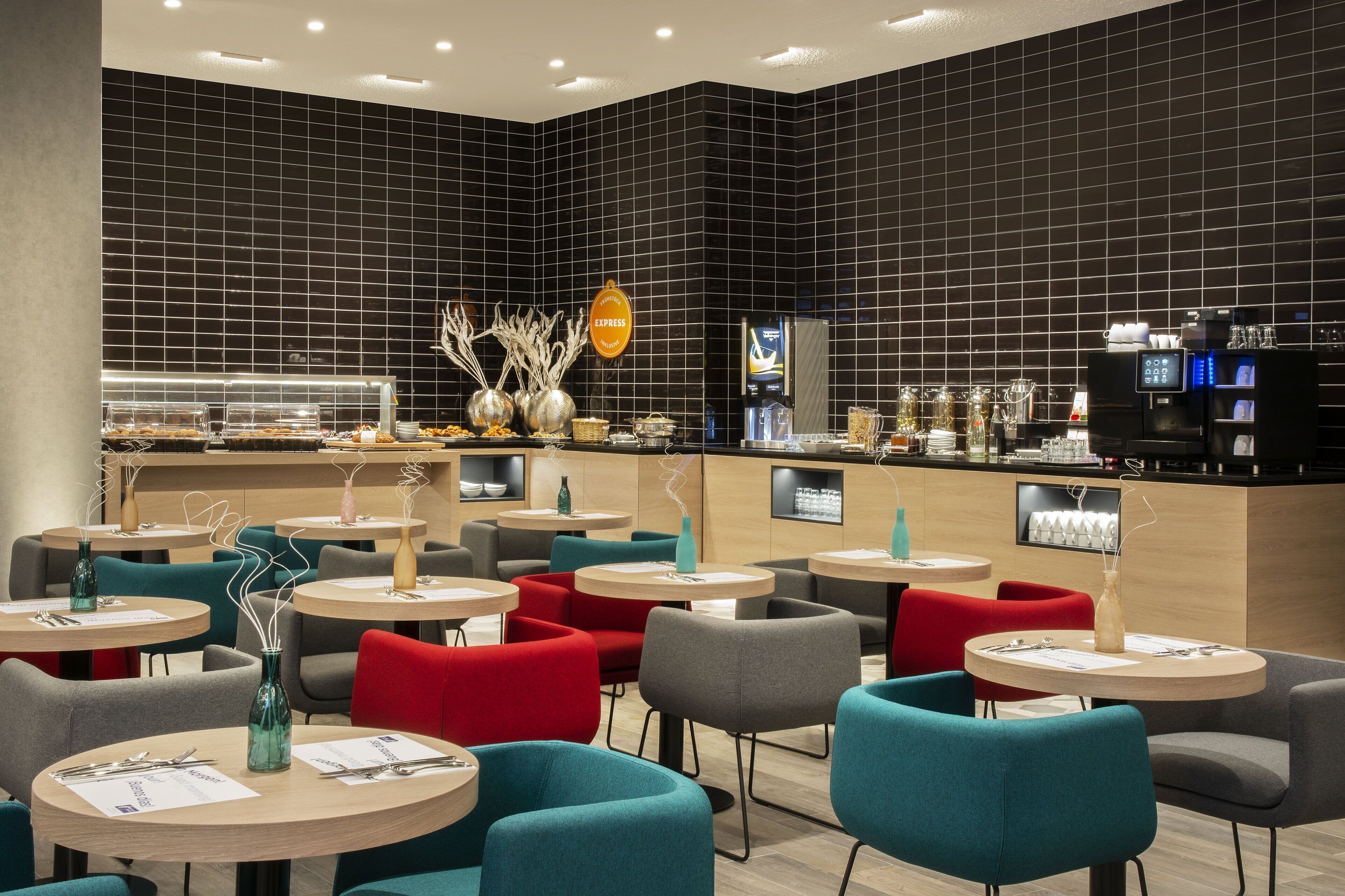 Holiday Inn Express Stuttgart - Waiblingen Holiday Inn Express Stuttgart - Waiblingen