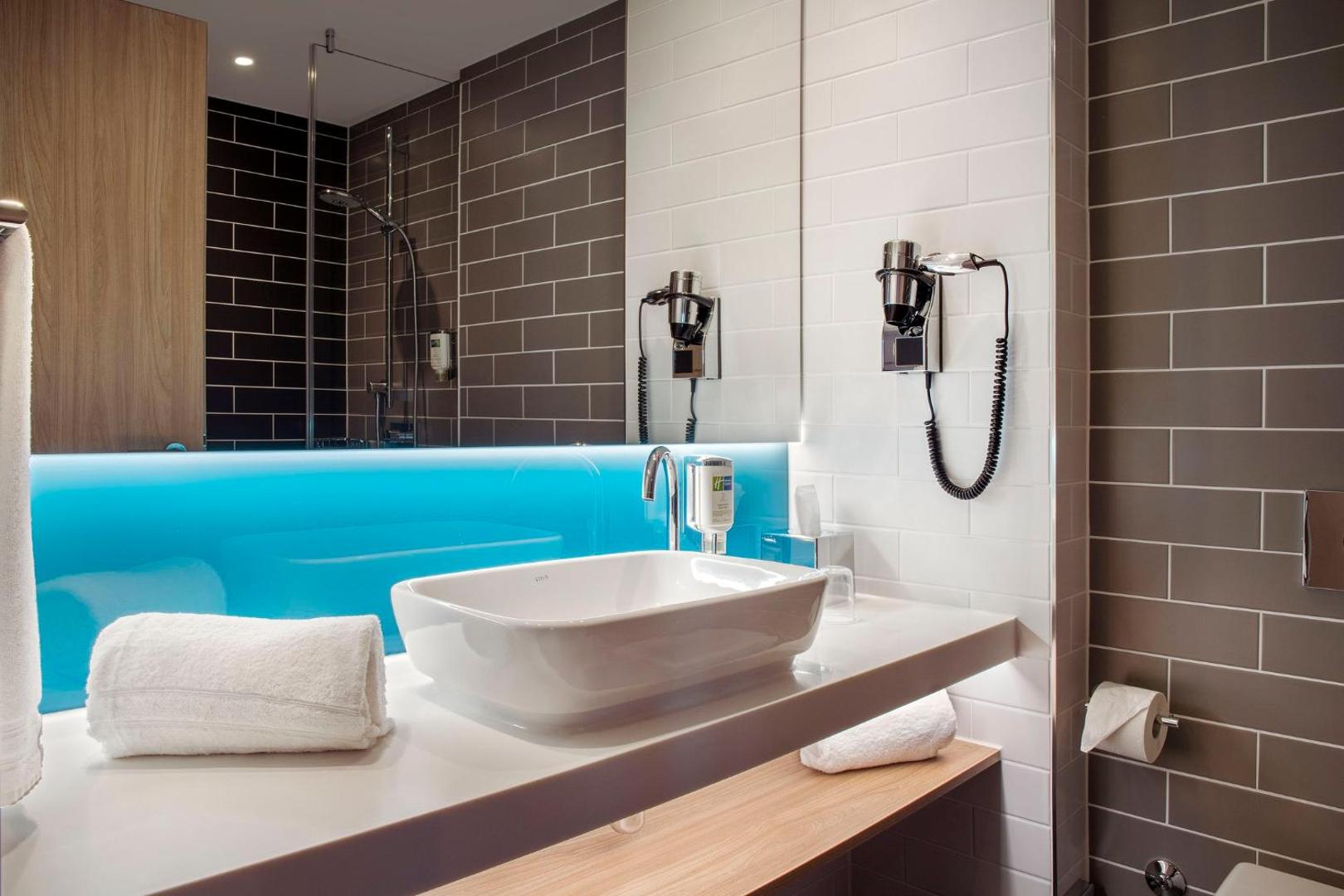 Holiday Inn Express Stuttgart - Waiblingen Holiday Inn Express Stuttgart - Waiblingen