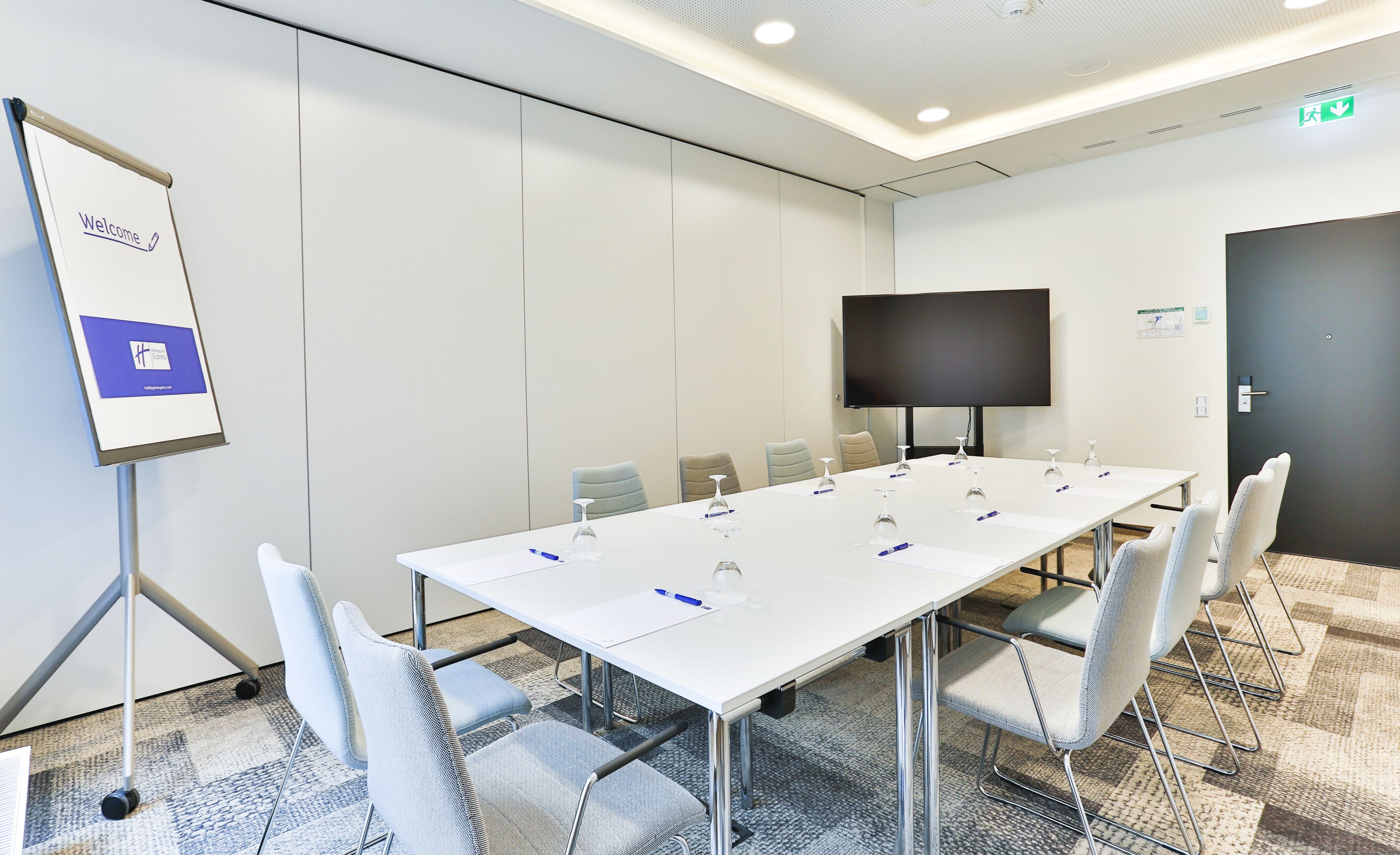 Holiday Inn Express Stuttgart - Waiblingen Holiday Inn Express Stuttgart - Waiblingen