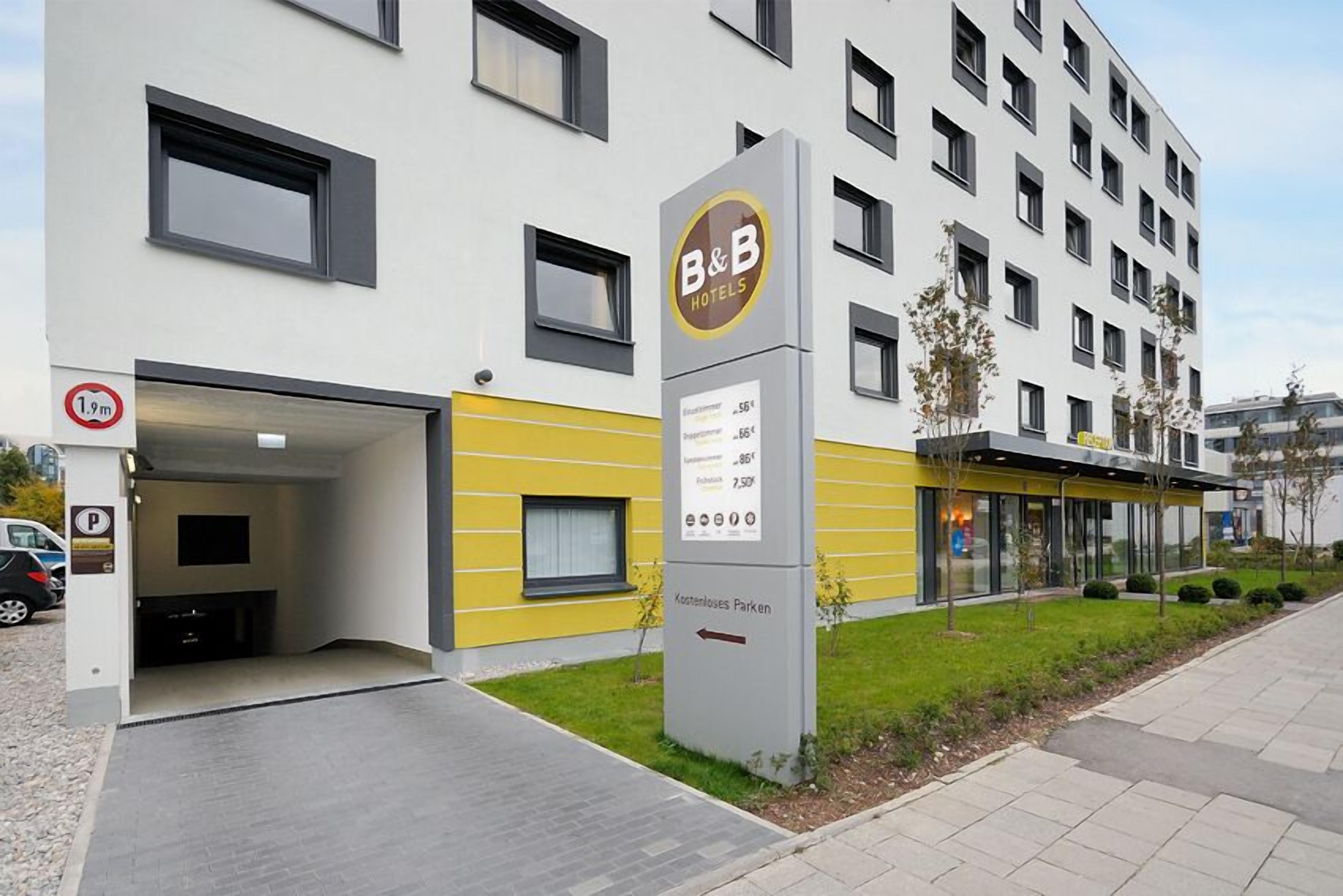B&B Hotel München City-West B&B Hotel München City-West