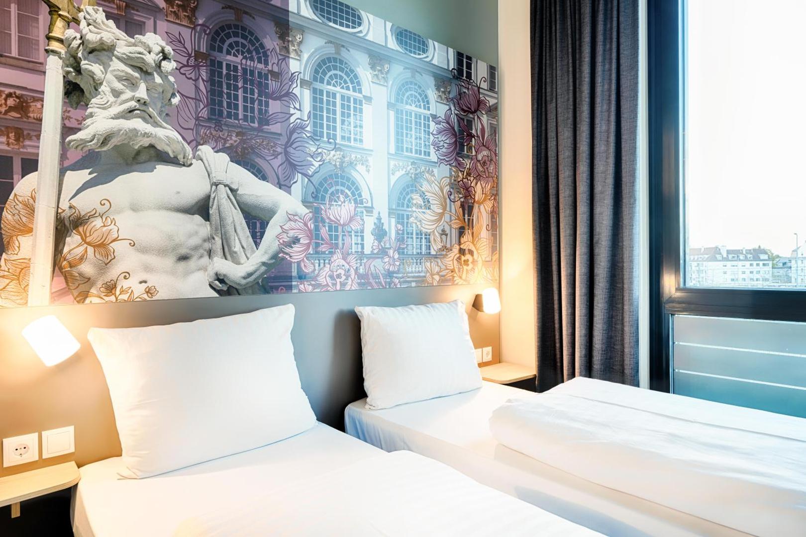 B&B Hotel München-Moosach B&B Hotel München-Moosach