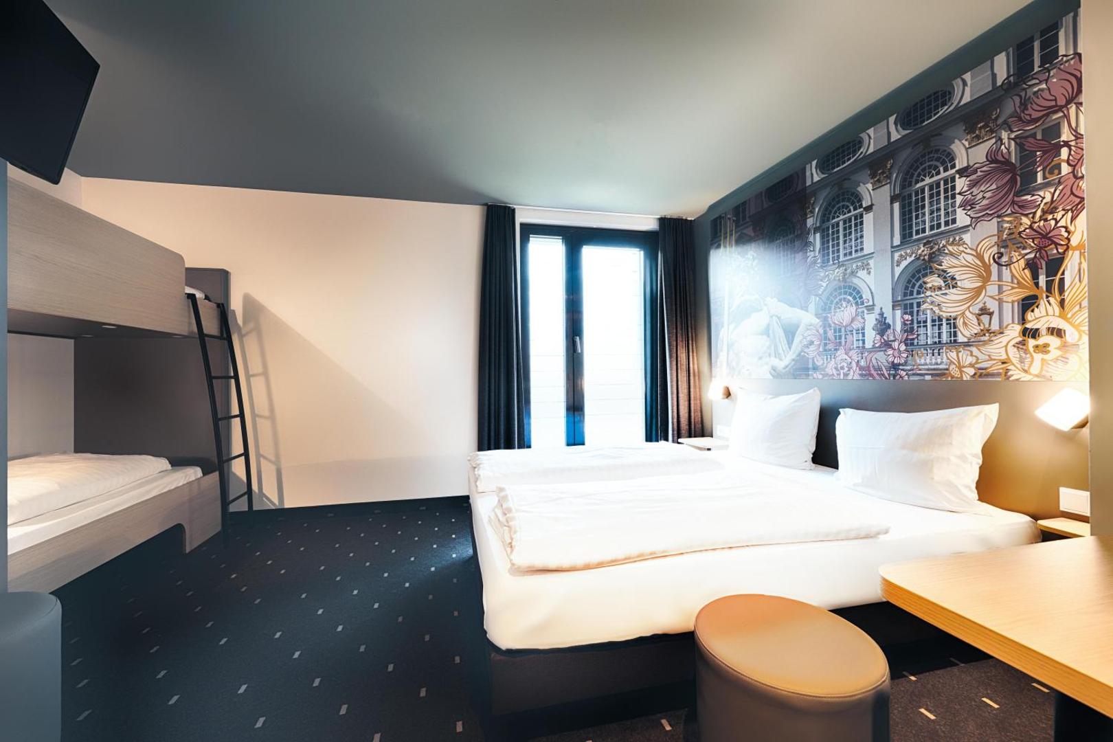 B&B Hotel München-Moosach B&B Hotel München-Moosach