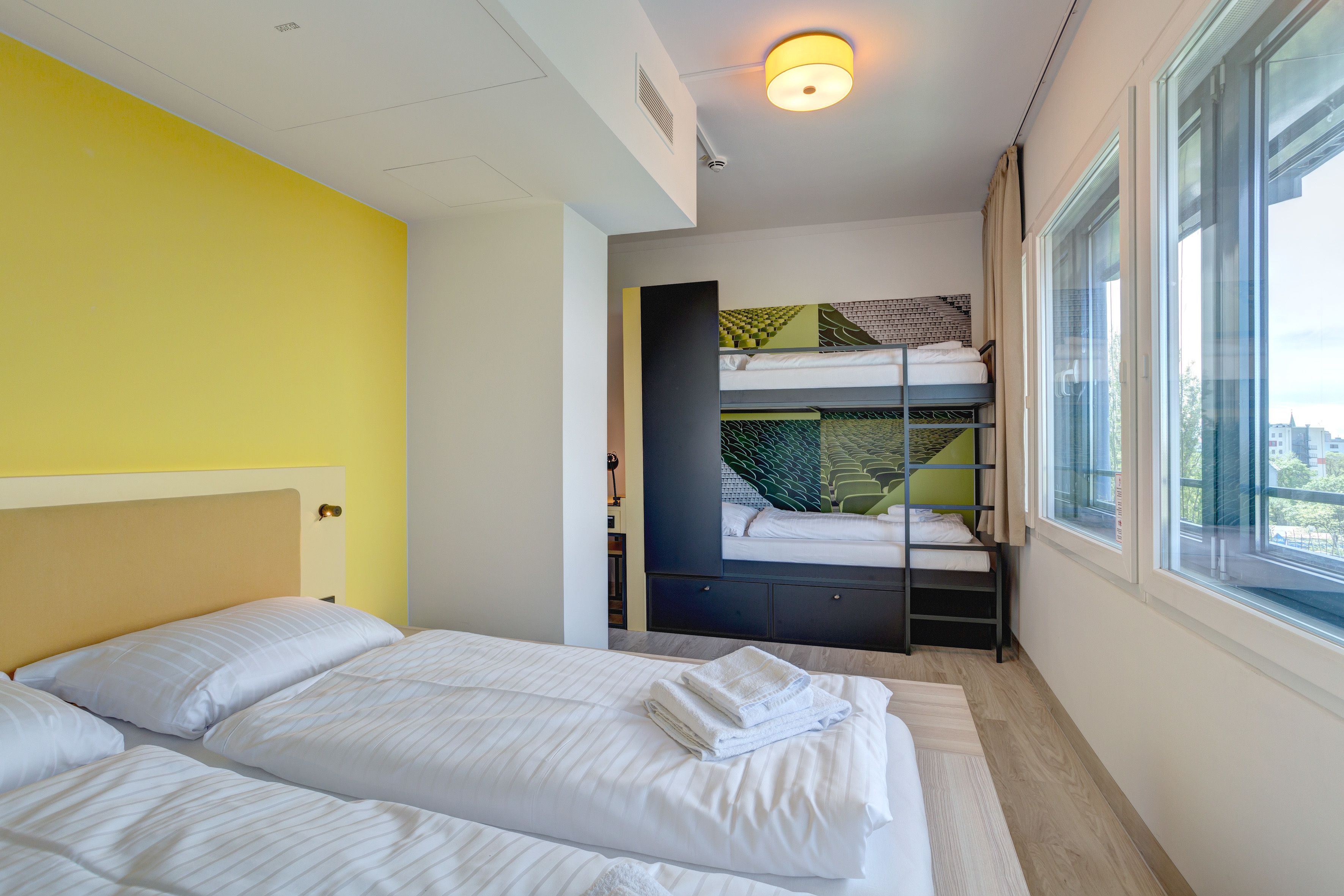MEININGER Hotel München Olympiapark MEININGER Hotel München Olympiapark