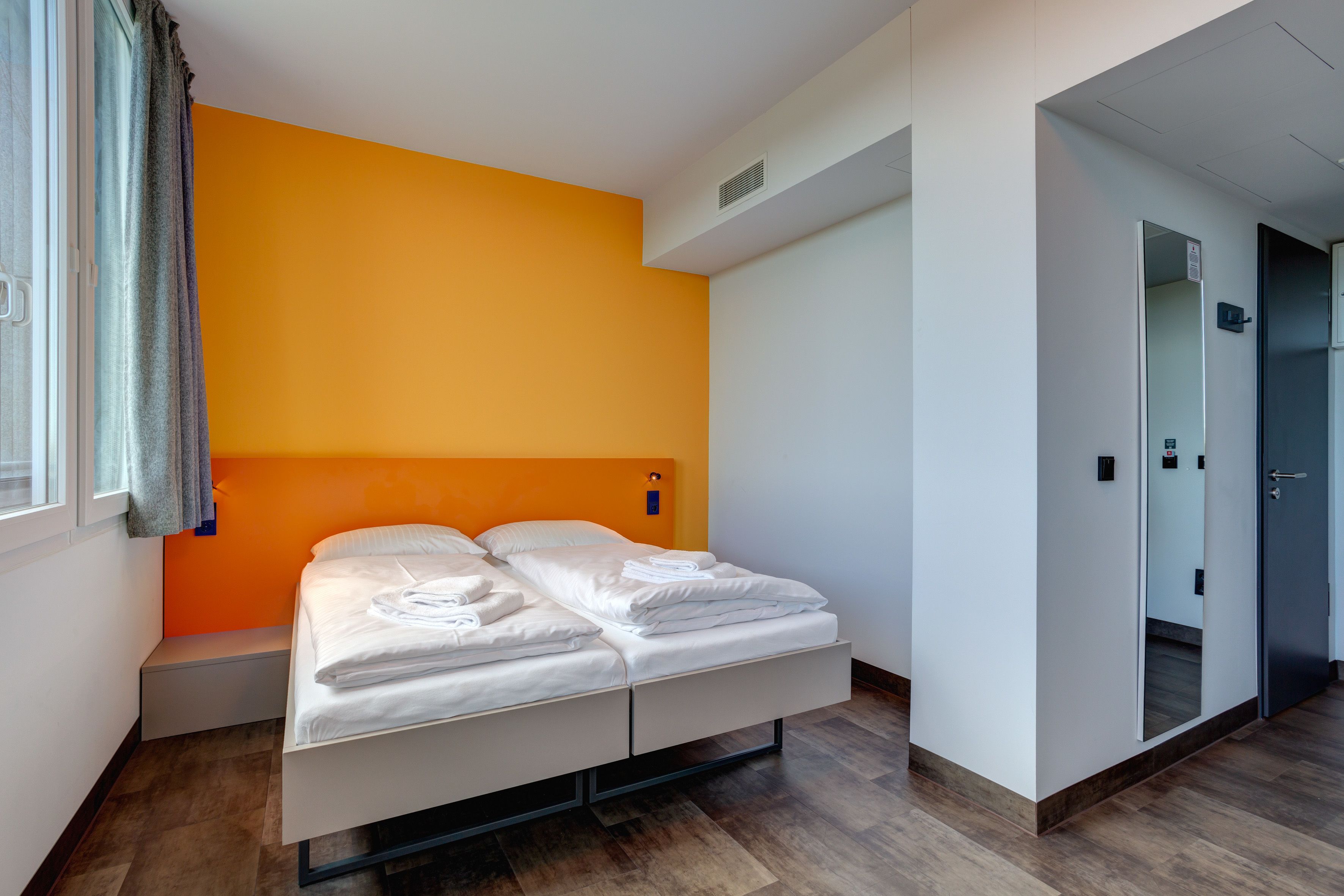MEININGER Hotel München Olympiapark MEININGER Hotel München Olympiapark