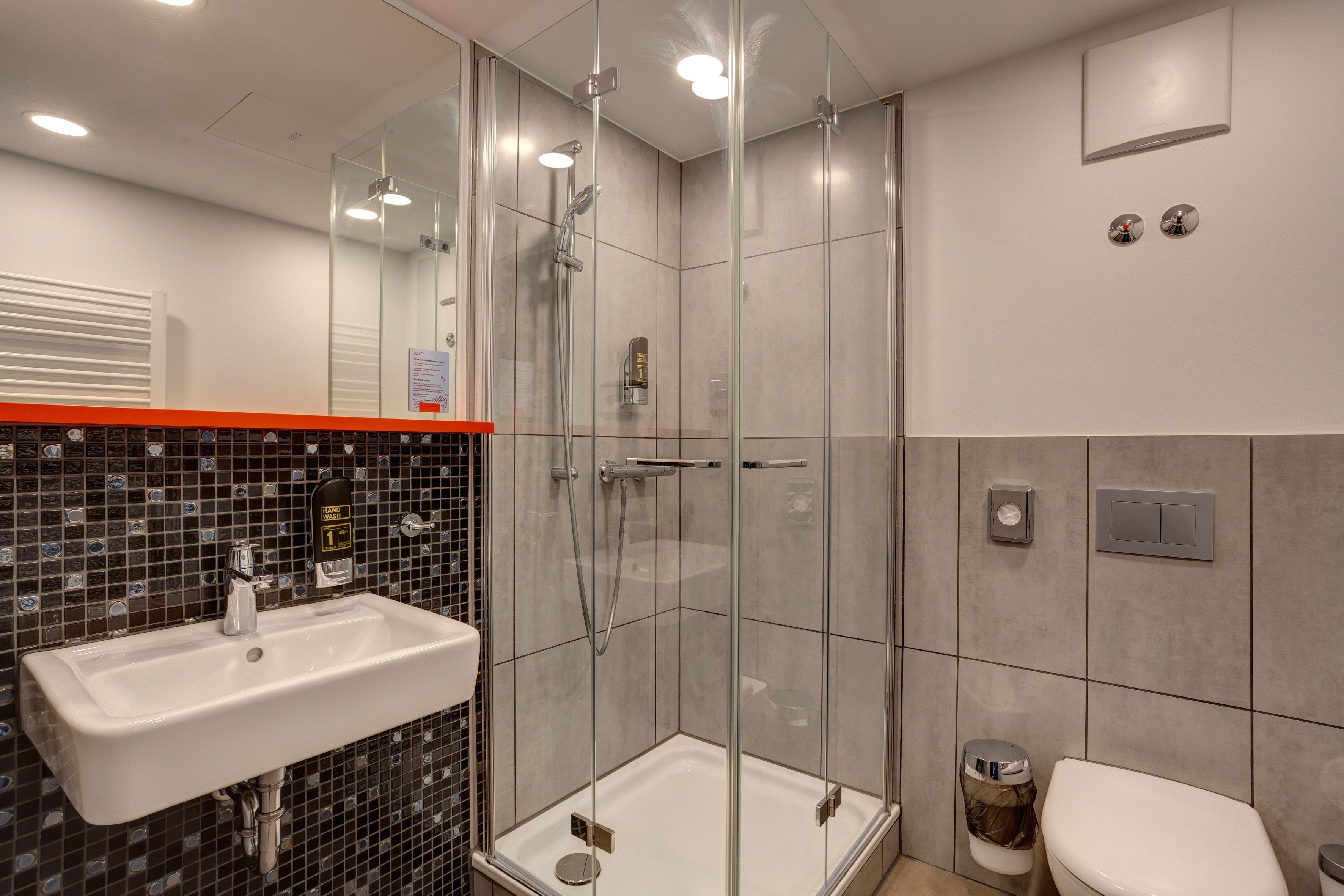 MEININGER Hotel München Olympiapark MEININGER Hotel München Olympiapark