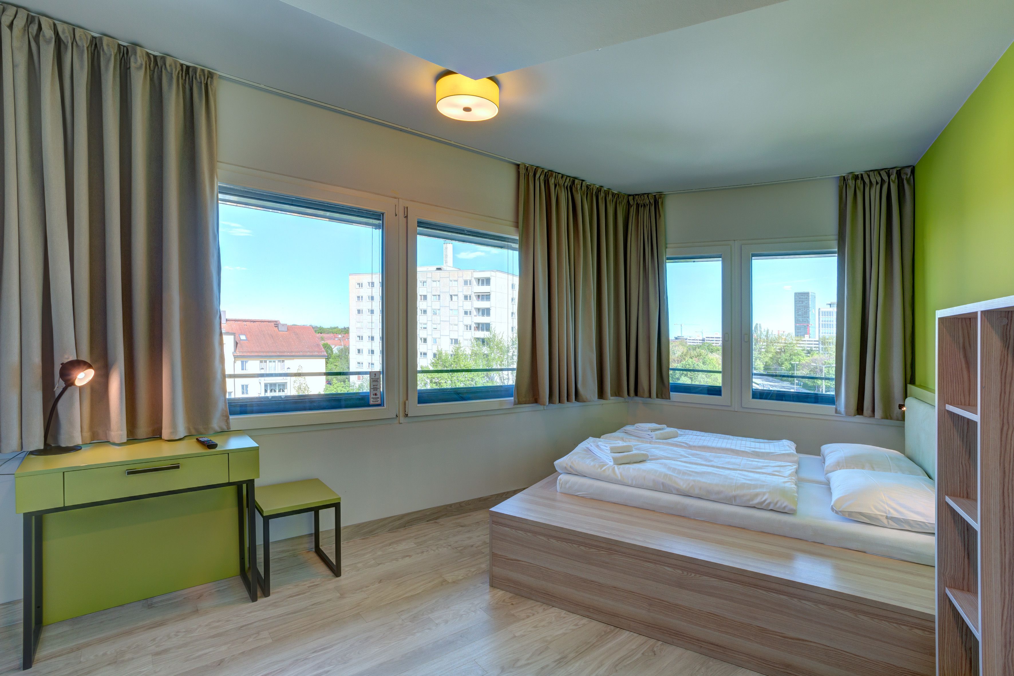 MEININGER Hotel München Olympiapark MEININGER Hotel München Olympiapark
