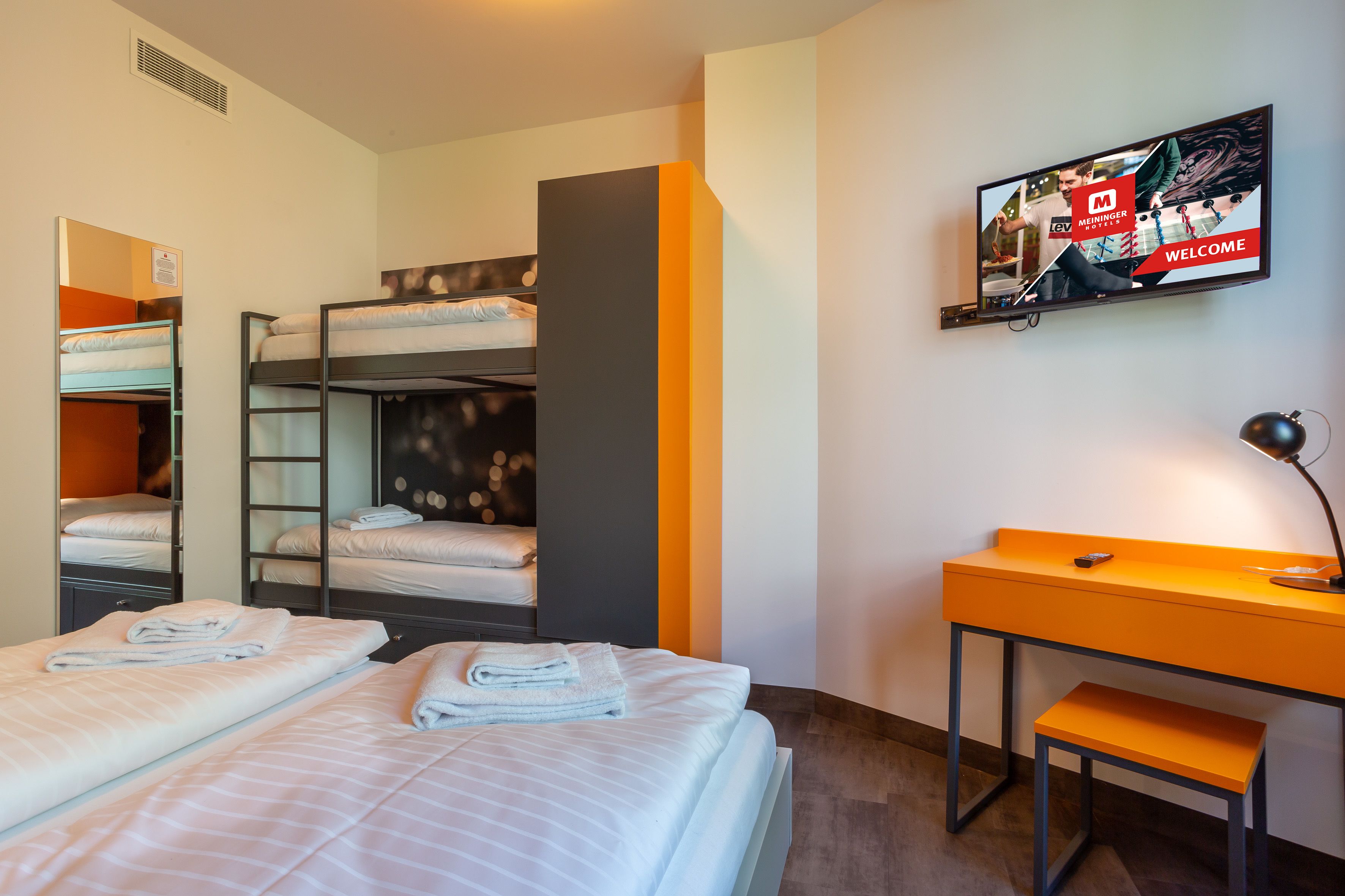 MEININGER Hotel München Olympiapark MEININGER Hotel München Olympiapark