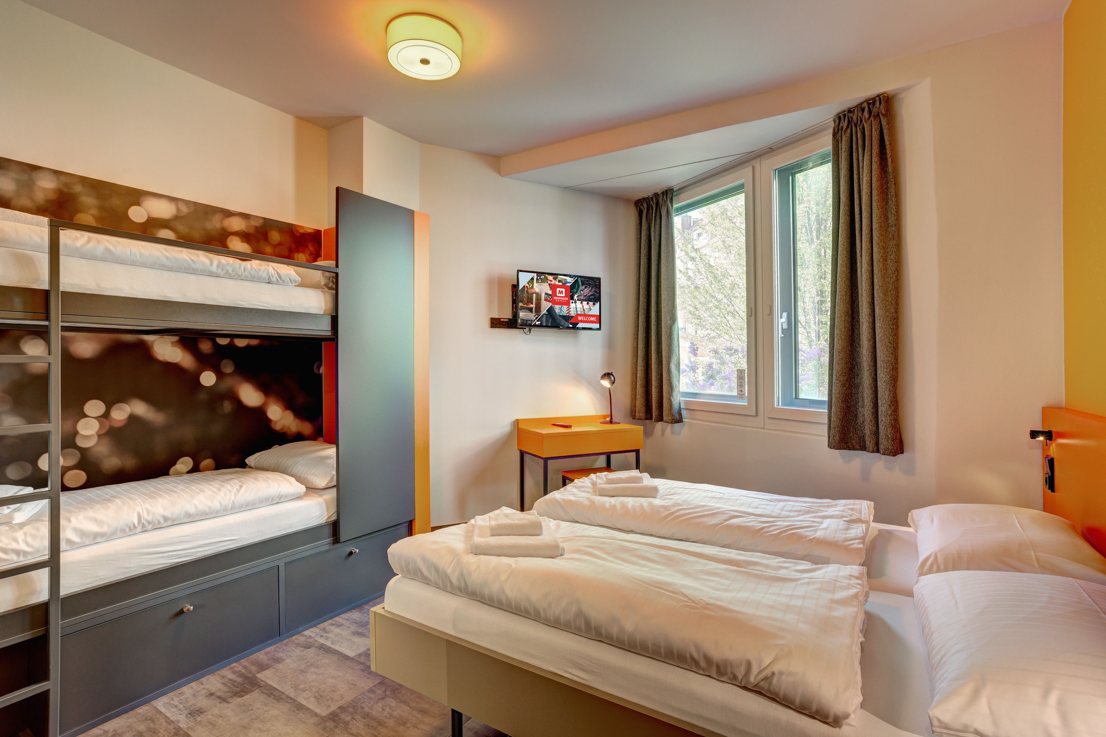 MEININGER Hotel München Olympiapark MEININGER Hotel München Olympiapark