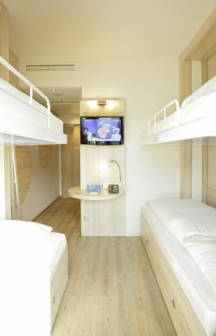 H2 Hotel Berlin Alexanderplatz H2 Hotel Berlin Alexanderplatz