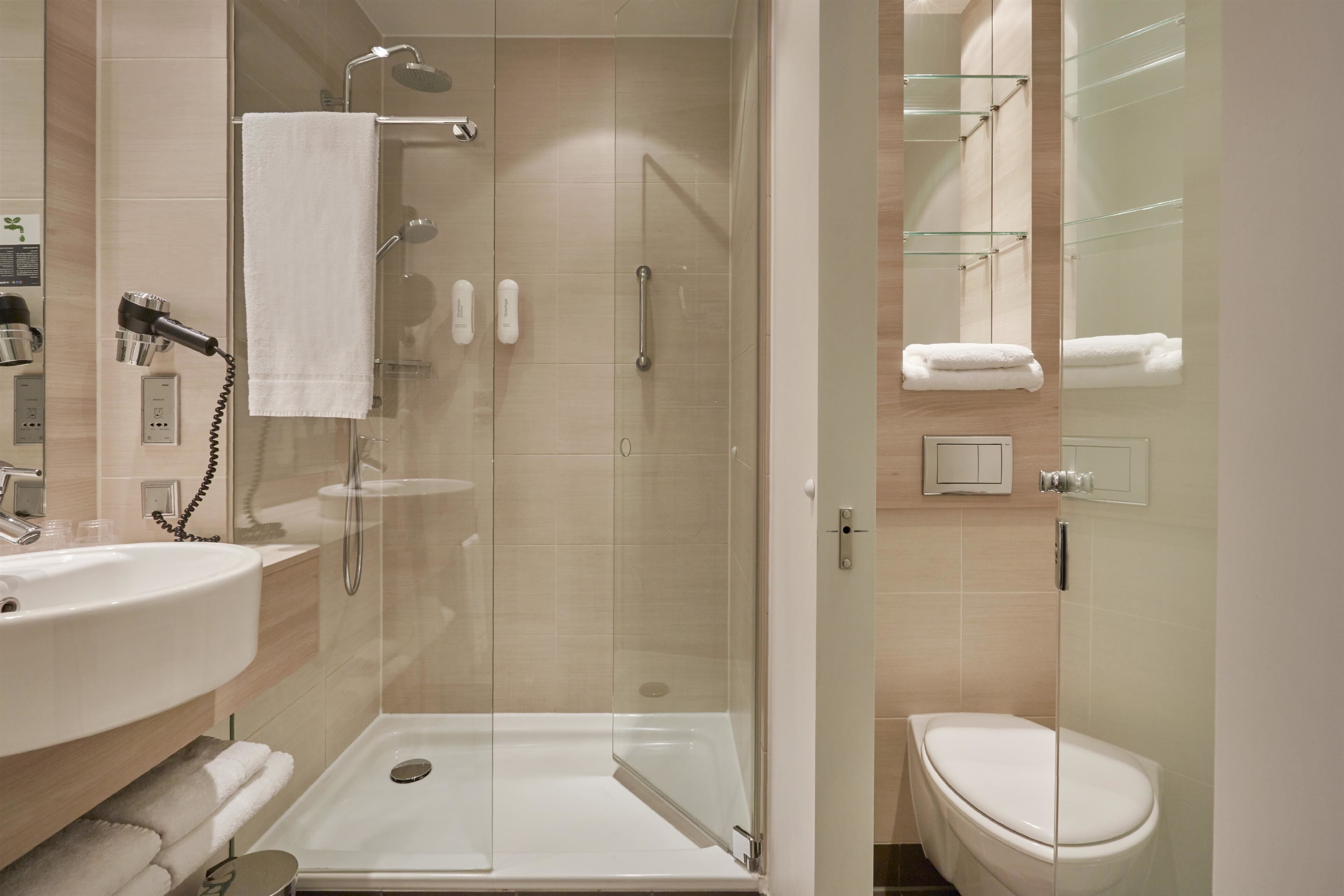 H2 Hotel Berlin Alexanderplatz H2 Hotel Berlin Alexanderplatz