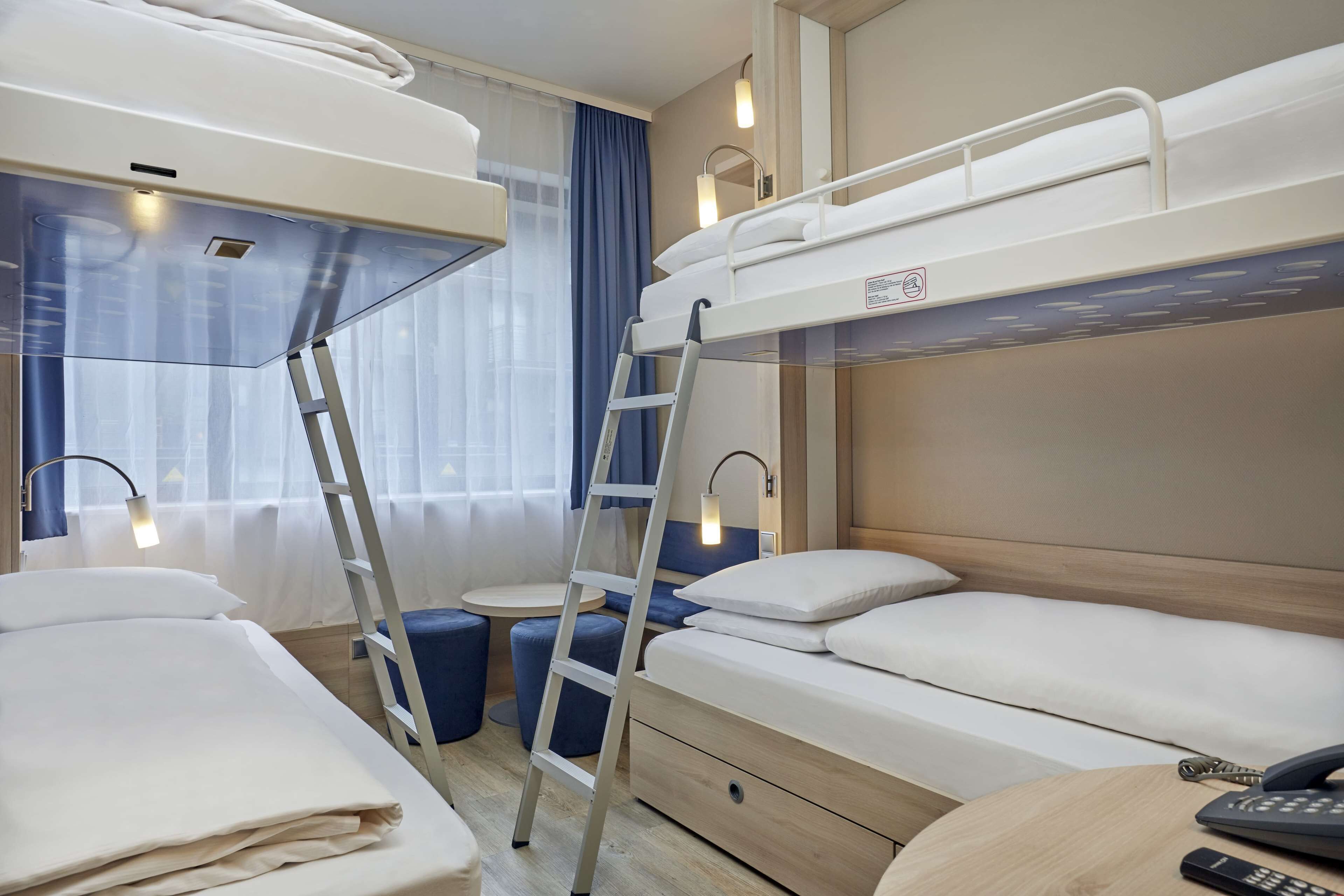 H2 Hotel Berlin Alexanderplatz H2 Hotel Berlin Alexanderplatz