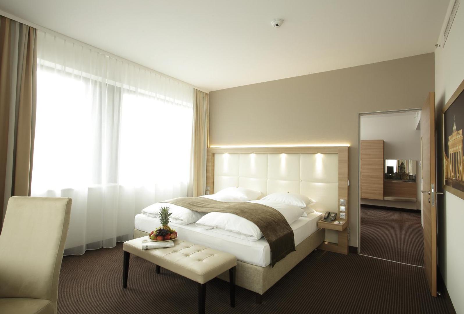 H4 Hotel Berlin Alexanderplatz H4 Hotel Berlin Alexanderplatz