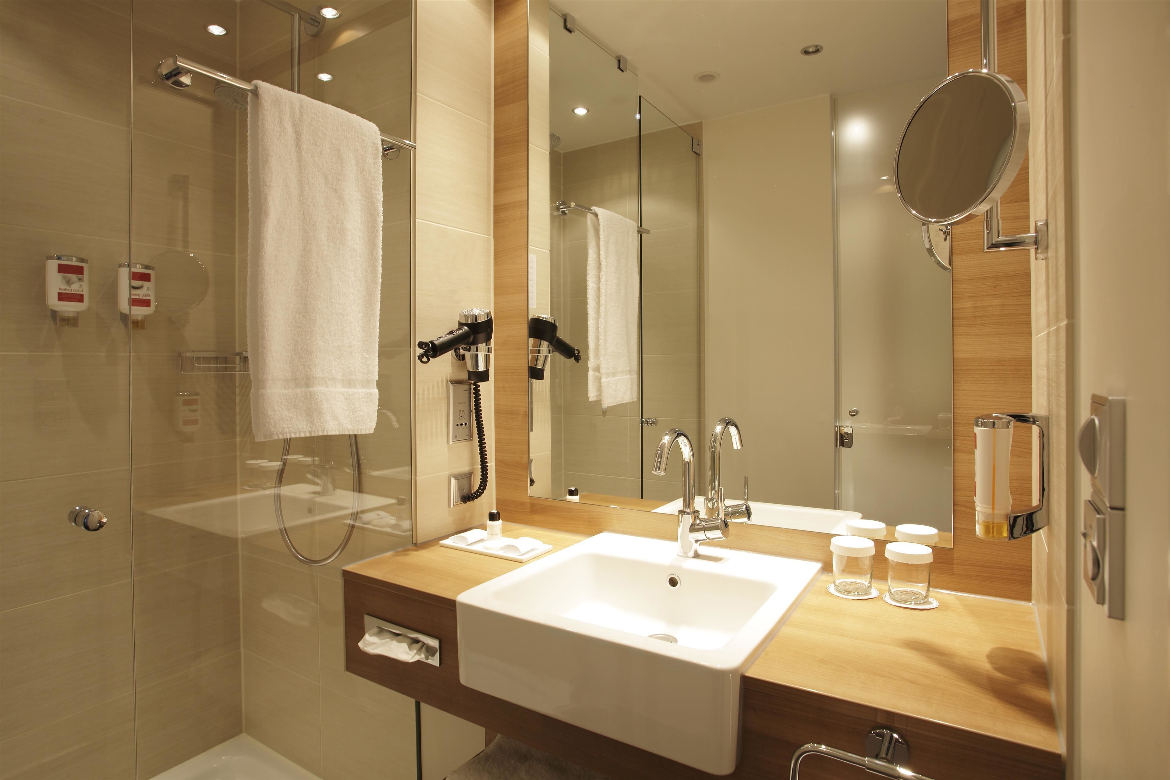 H4 Hotel Berlin Alexanderplatz H4 Hotel Berlin Alexanderplatz