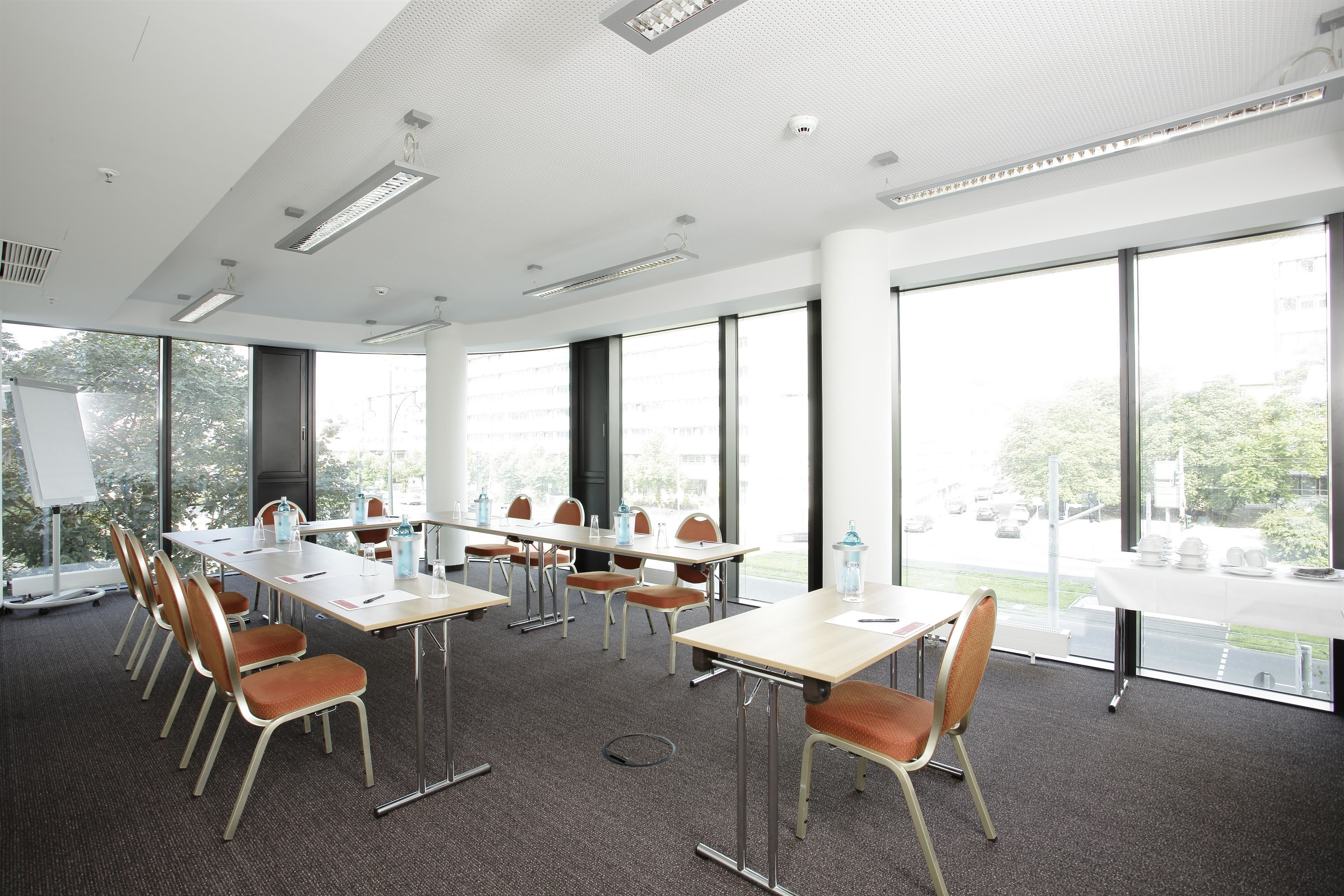 H4 Hotel Berlin Alexanderplatz H4 Hotel Berlin Alexanderplatz