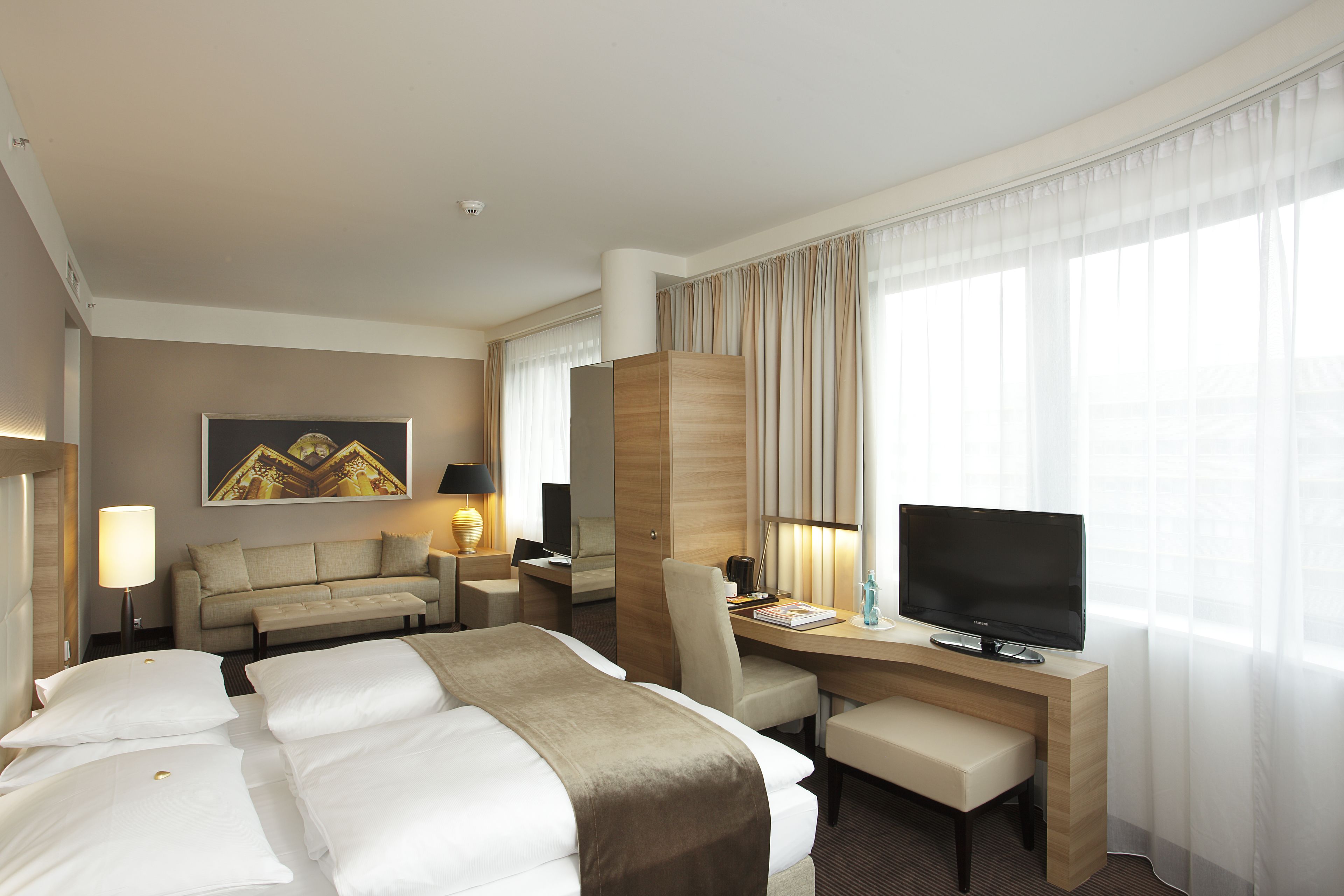 H4 Hotel Berlin Alexanderplatz H4 Hotel Berlin Alexanderplatz