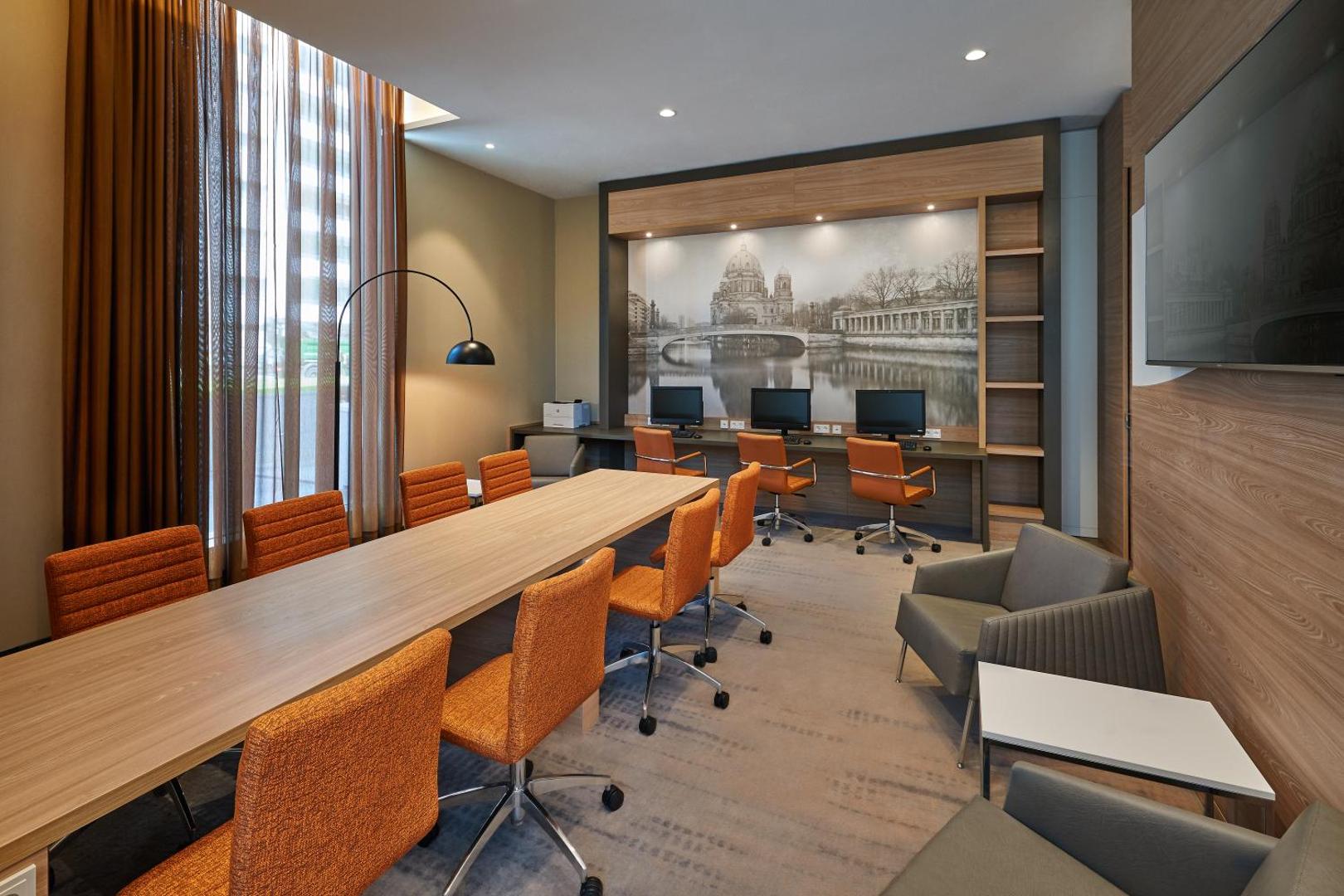 Hampton by Hilton Berlin City Centre Alexanderplatz Hampton by Hilton Berlin City Centre Alexanderplatz