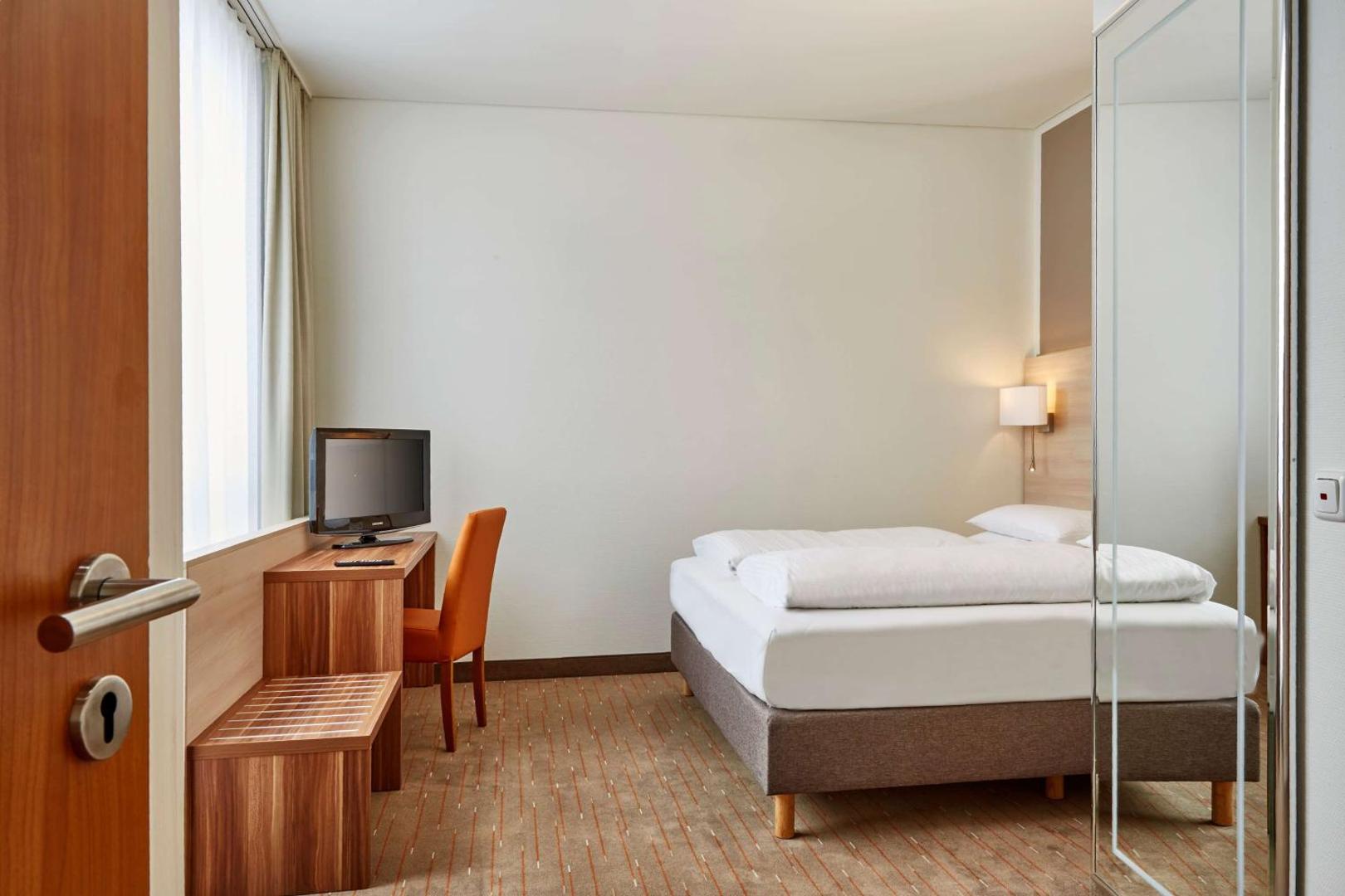 H+ Hotel Berlin Mitte H+ Hotel Berlin Mitte