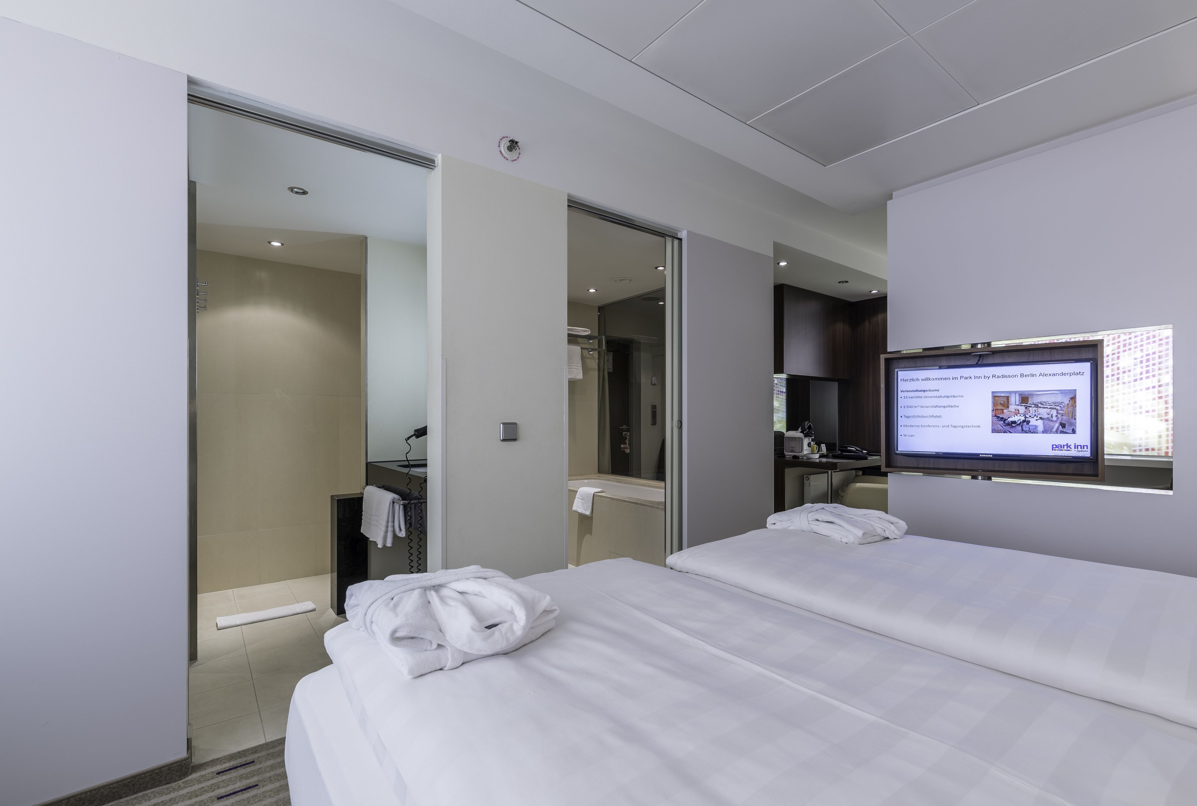 Park Inn by Radisson Berlin Alexanderplatz Park Inn by Radisson Berlin Alexanderplatz