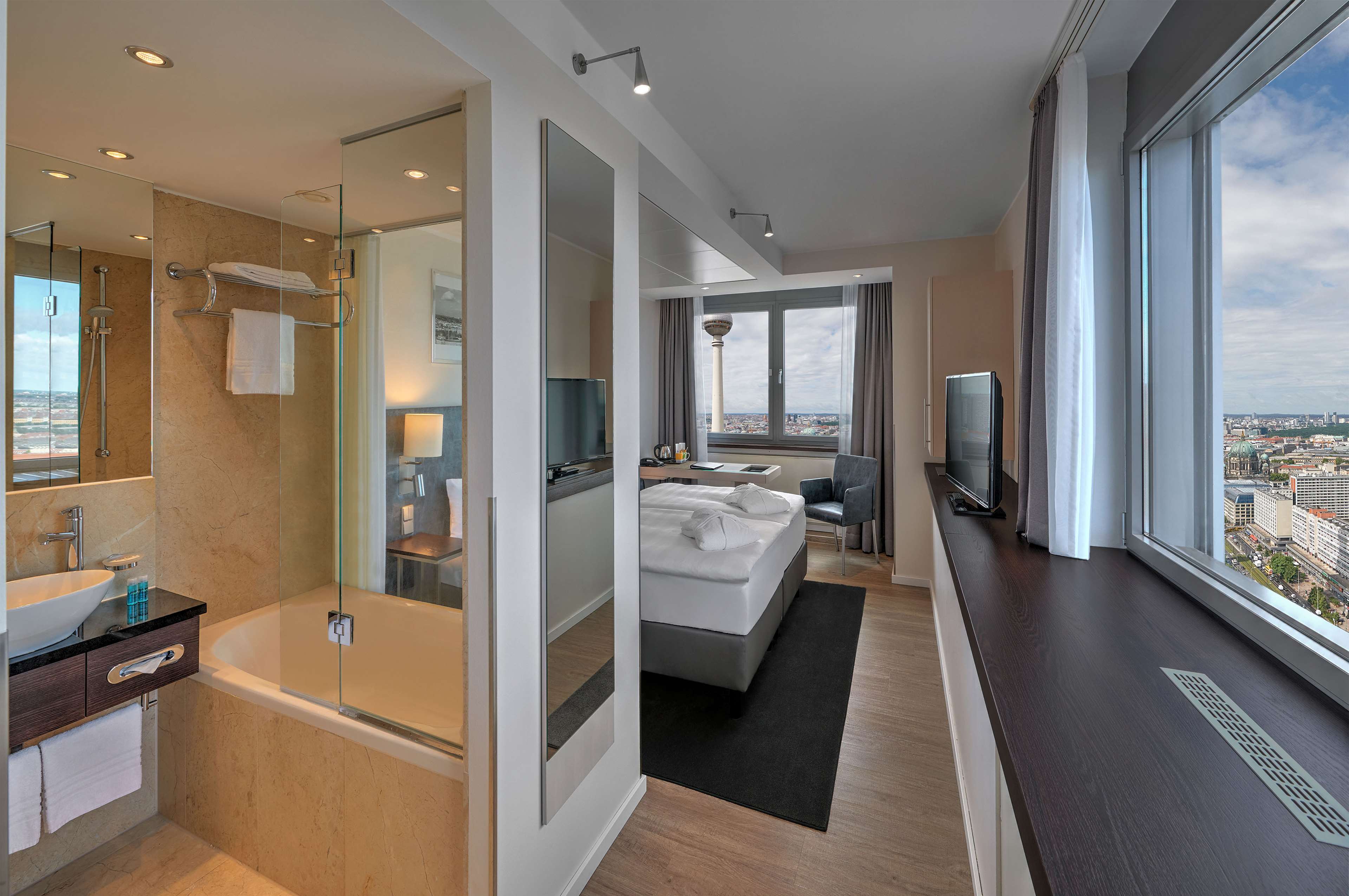 Park Inn by Radisson Berlin Alexanderplatz Park Inn by Radisson Berlin Alexanderplatz