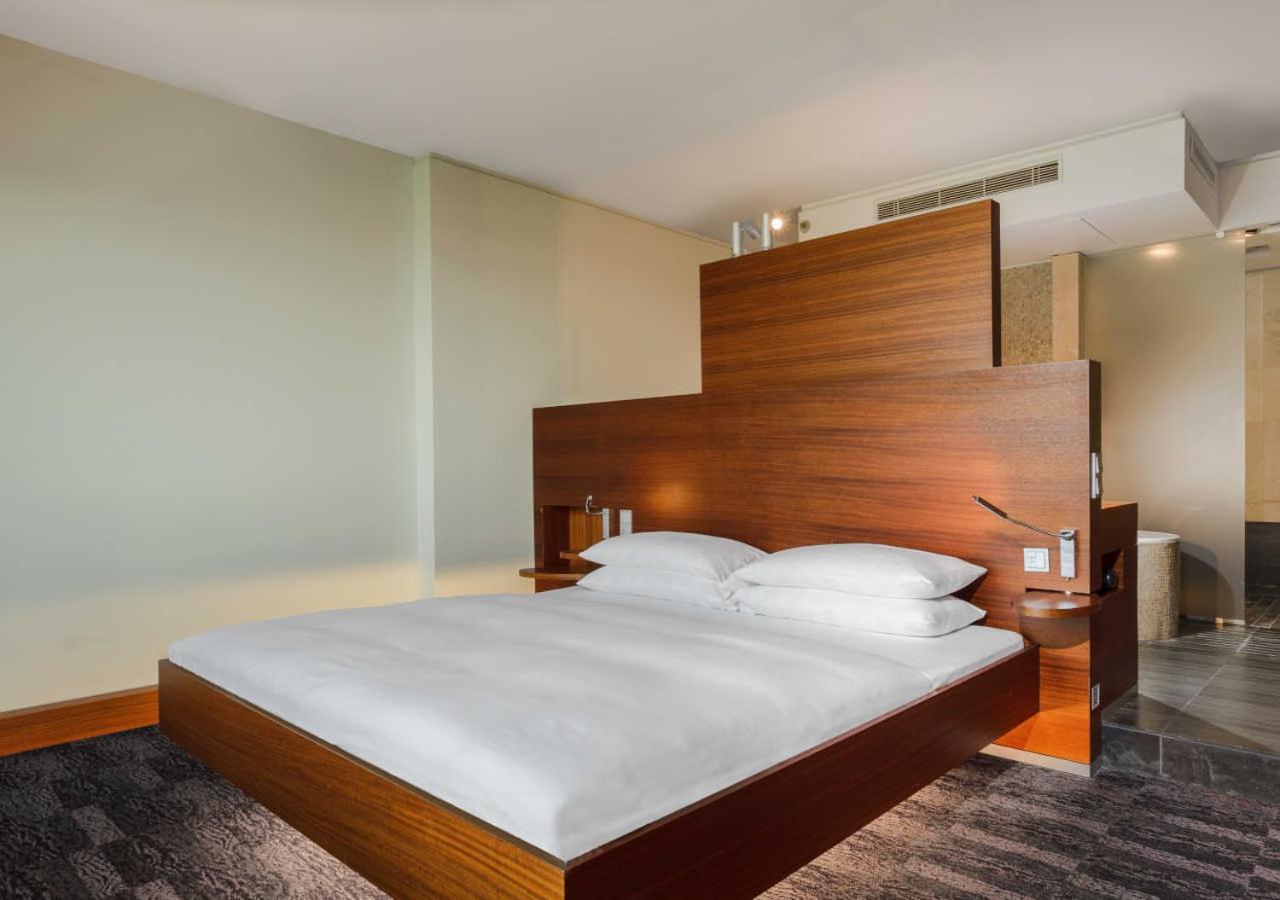 Sheraton Berlin Grand Hotel Esplanade Sheraton Berlin Grand Hotel Esplanade
